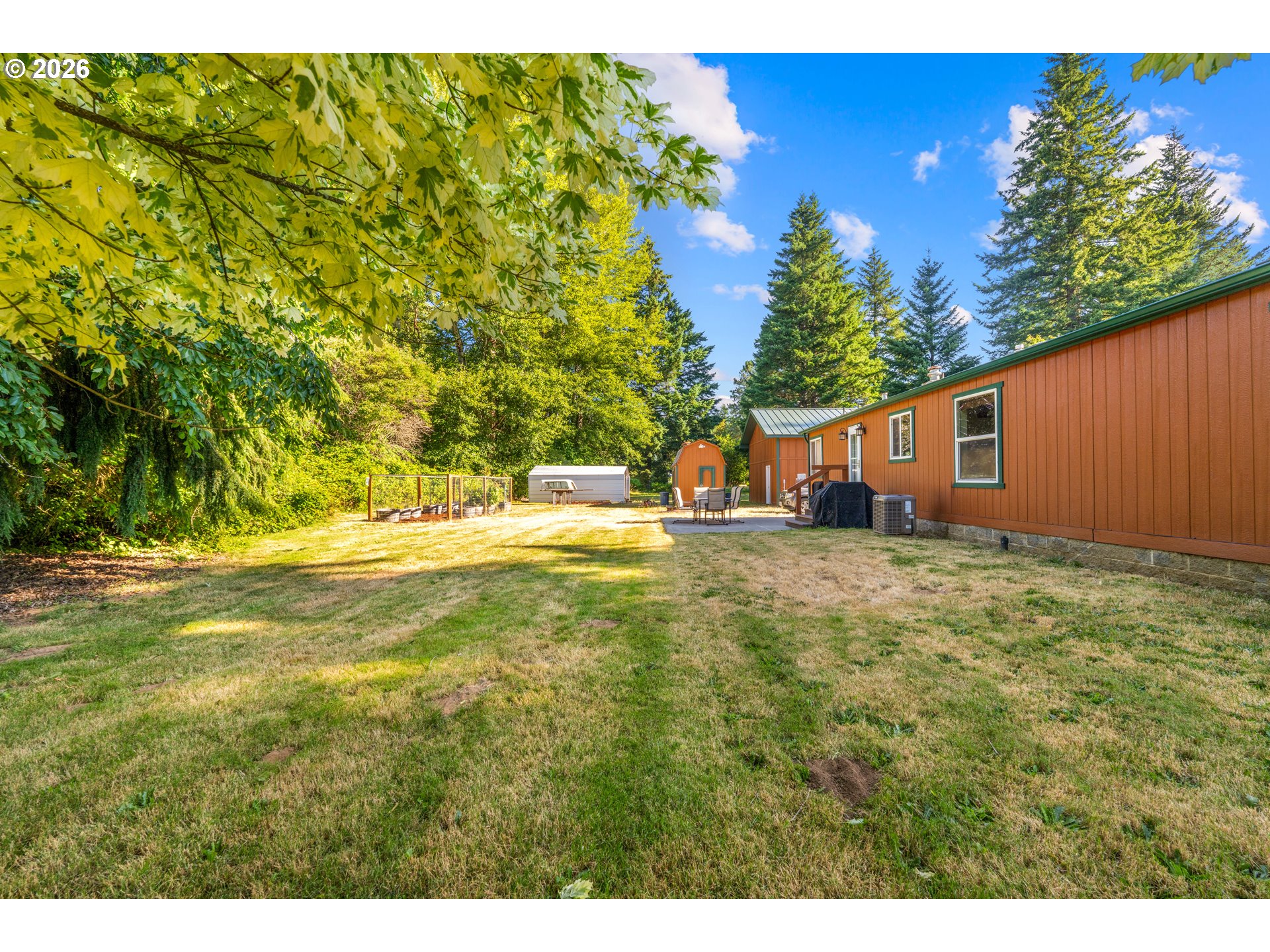 52 COATES RD