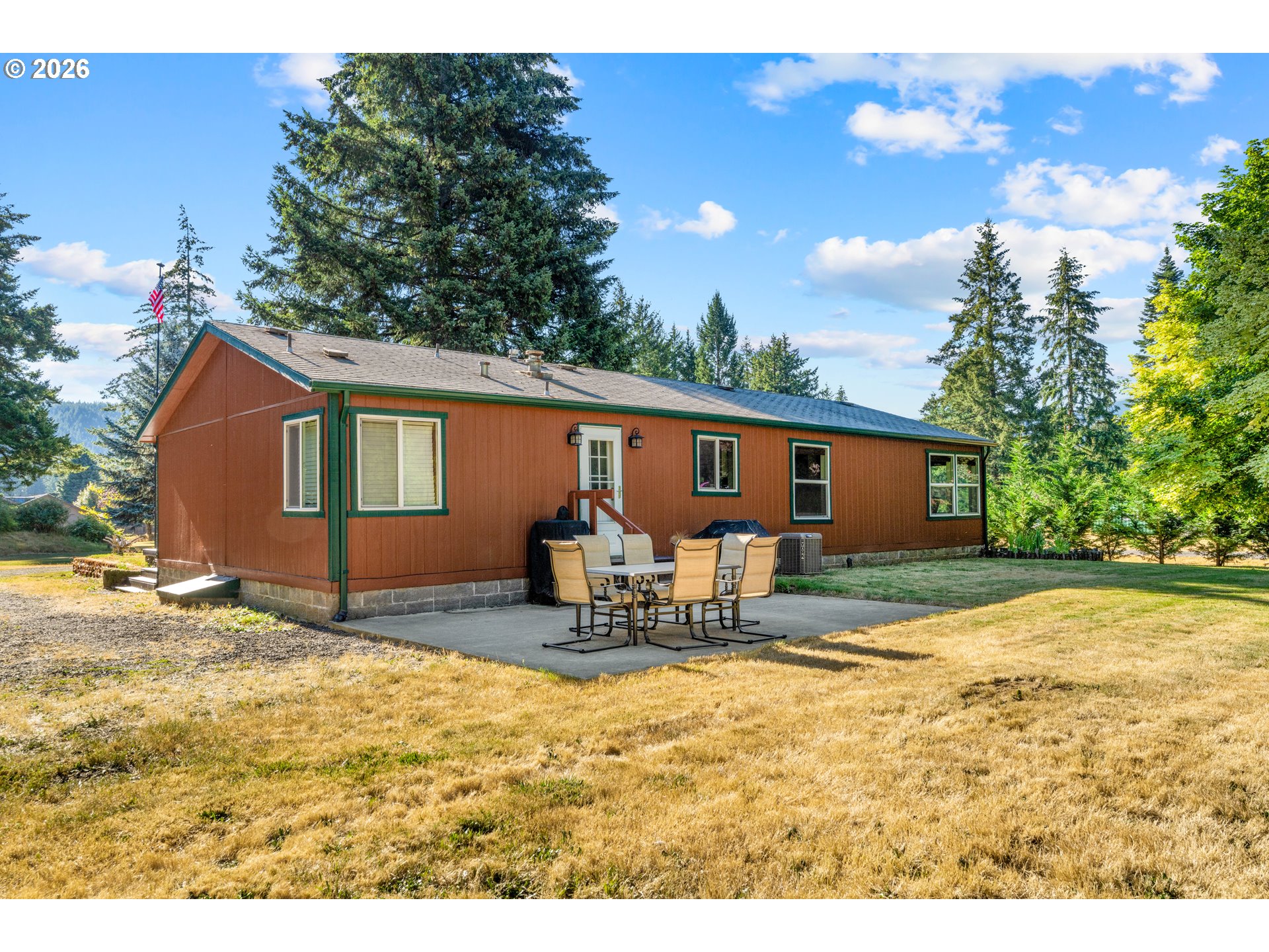 52 COATES RD
