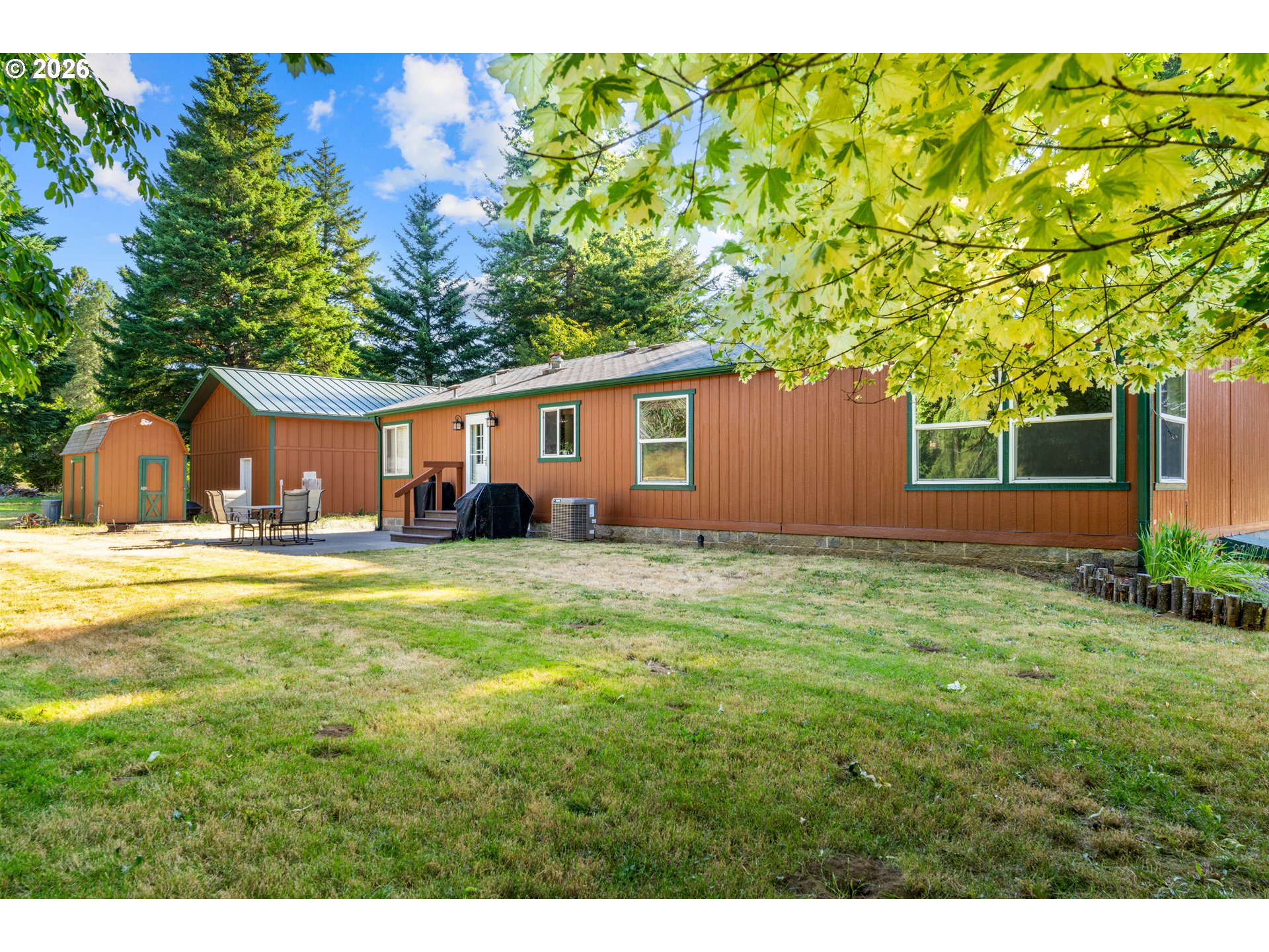 52 COATES RD