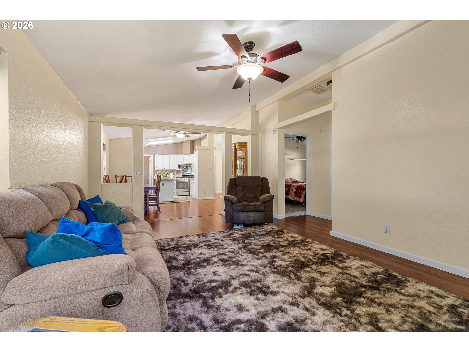 52 COATES RD