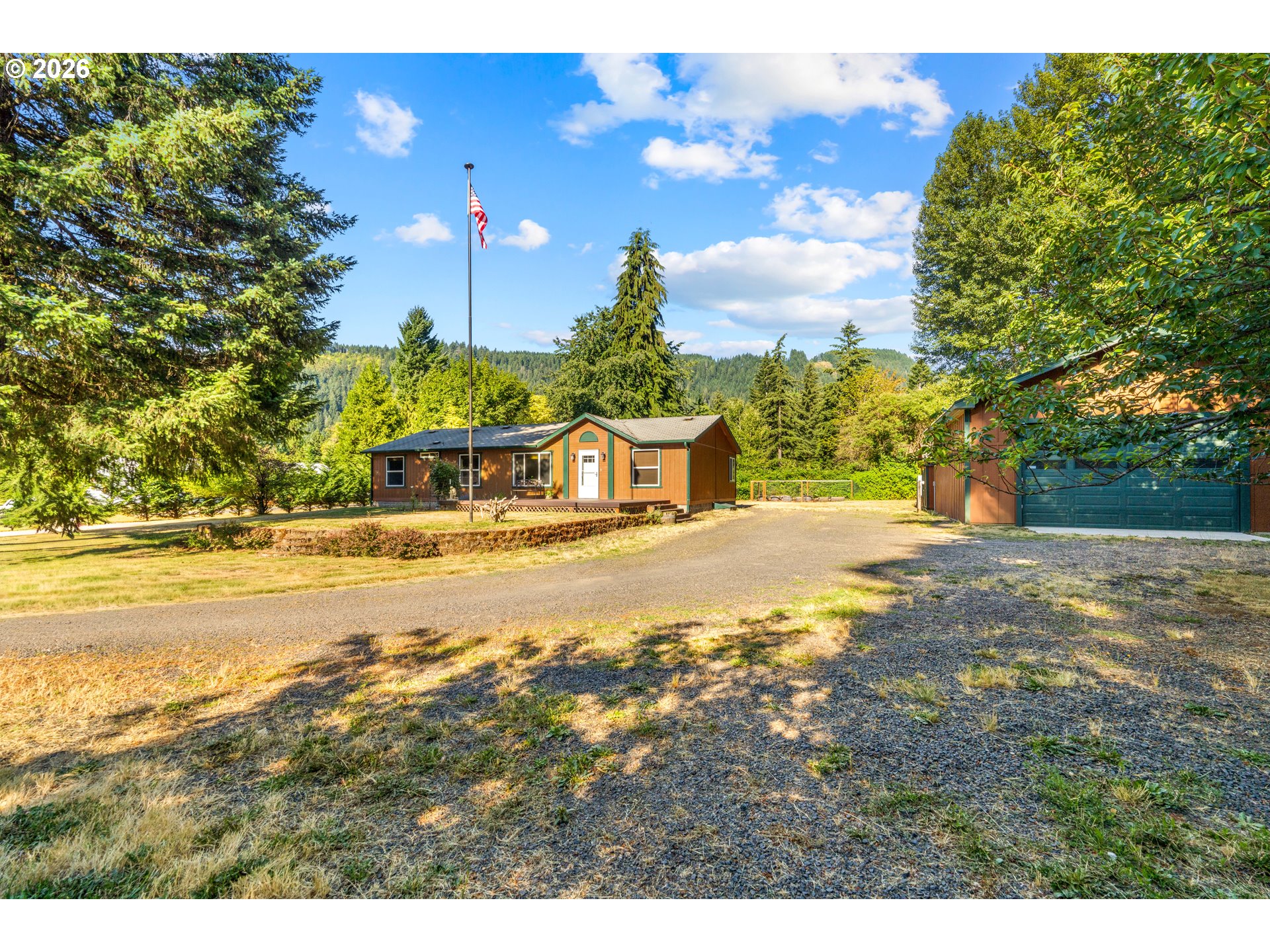 52 COATES RD