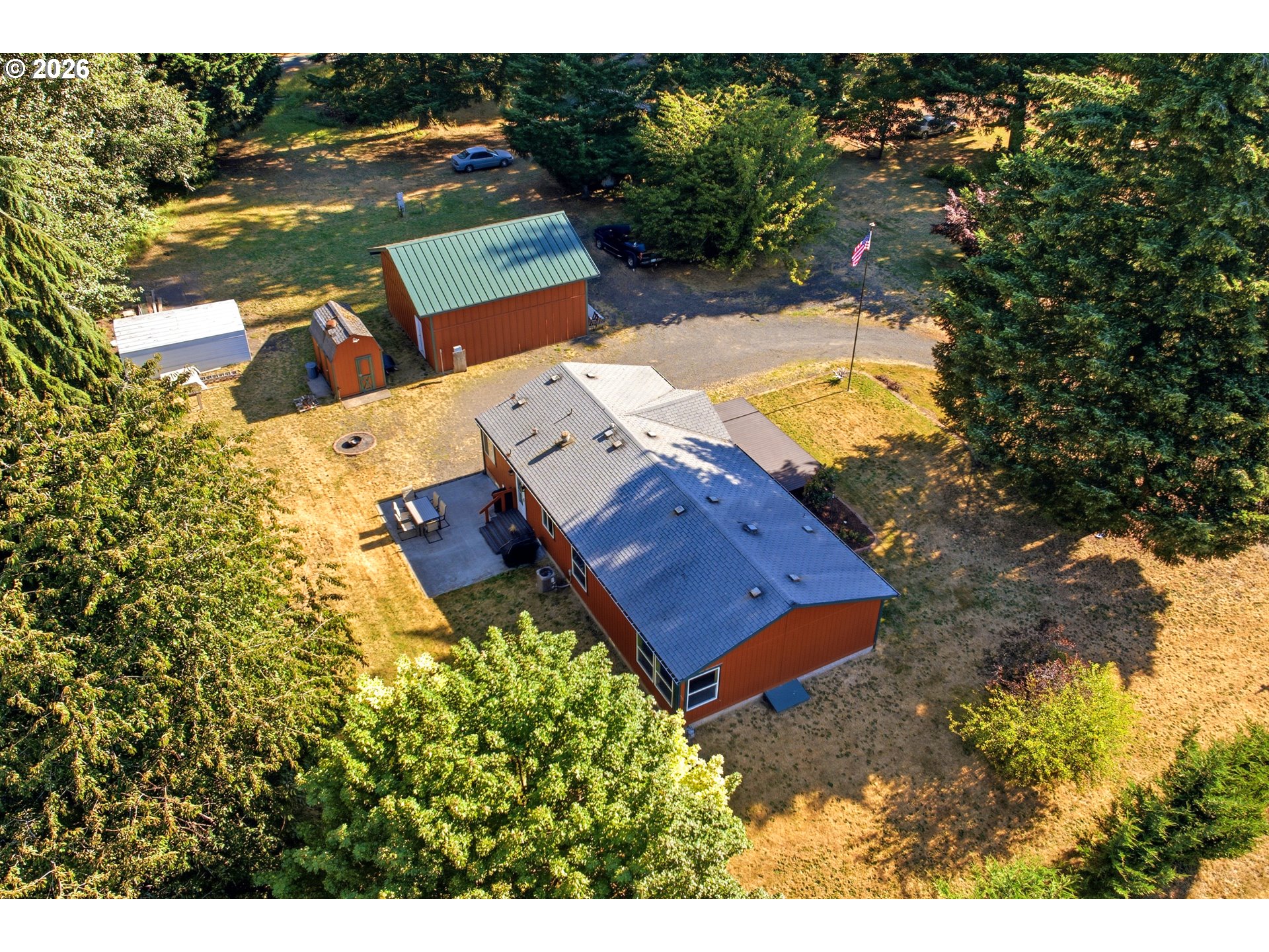 52 COATES RD