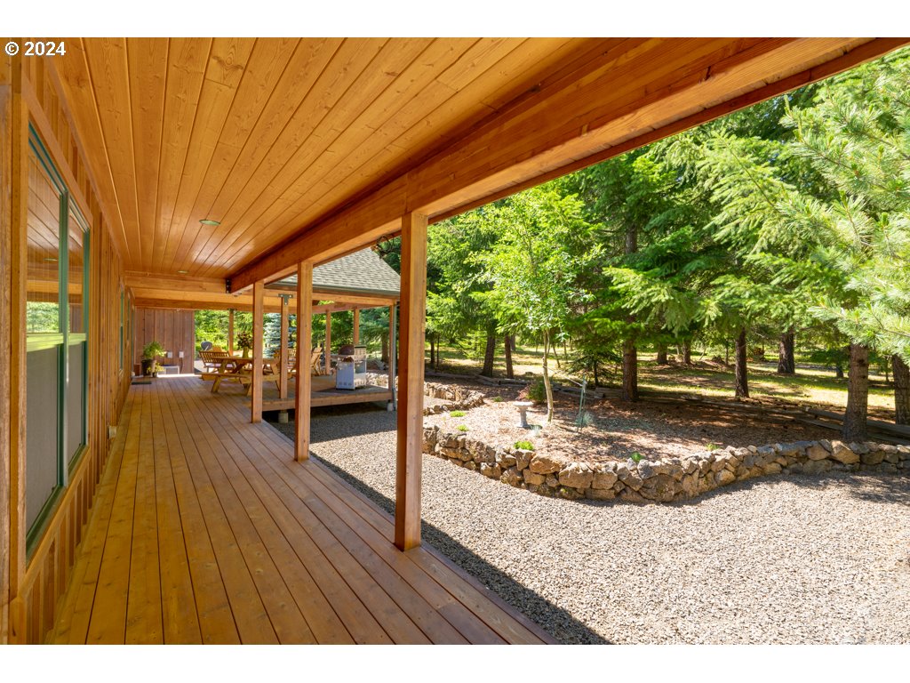 44 Lonesome PInes DR