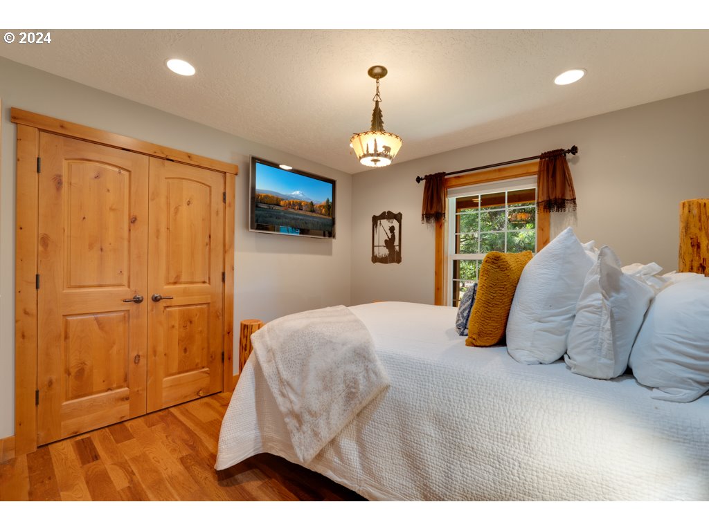 44 Lonesome PInes DR