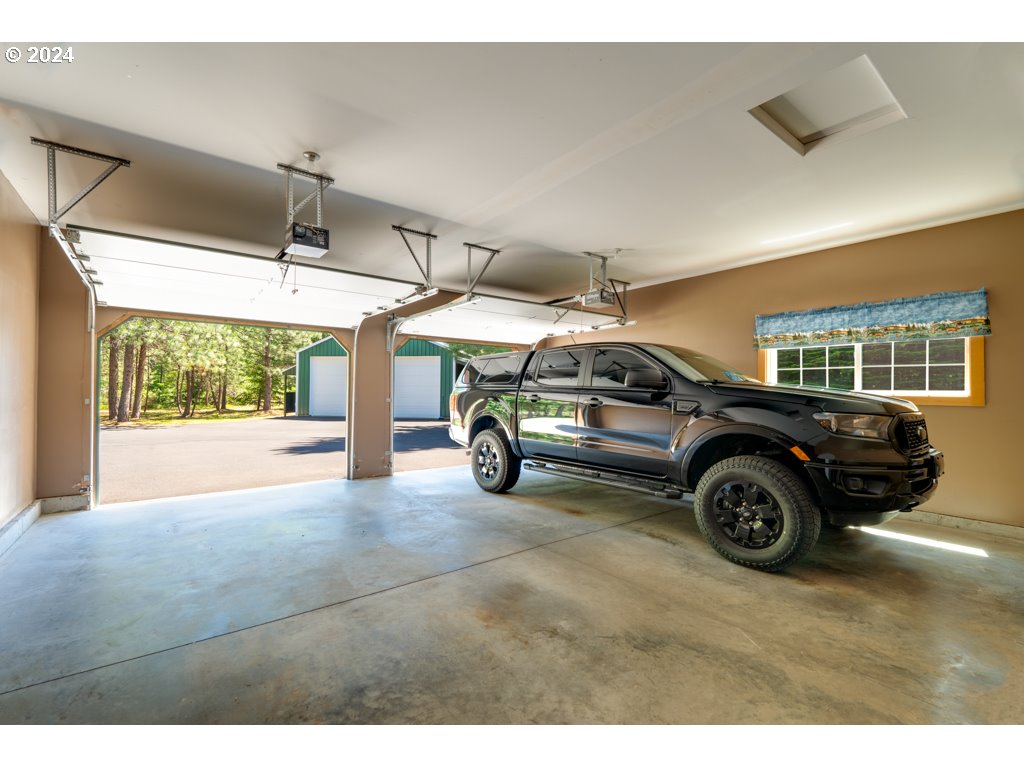 44 Lonesome PInes DR