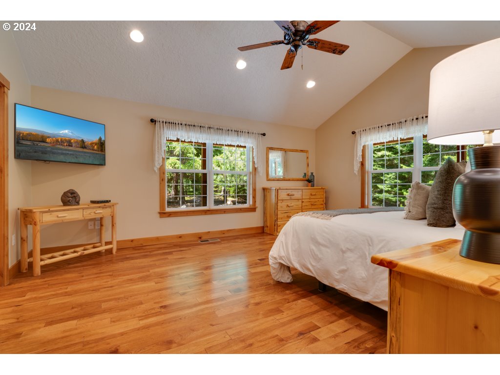 44 Lonesome PInes DR