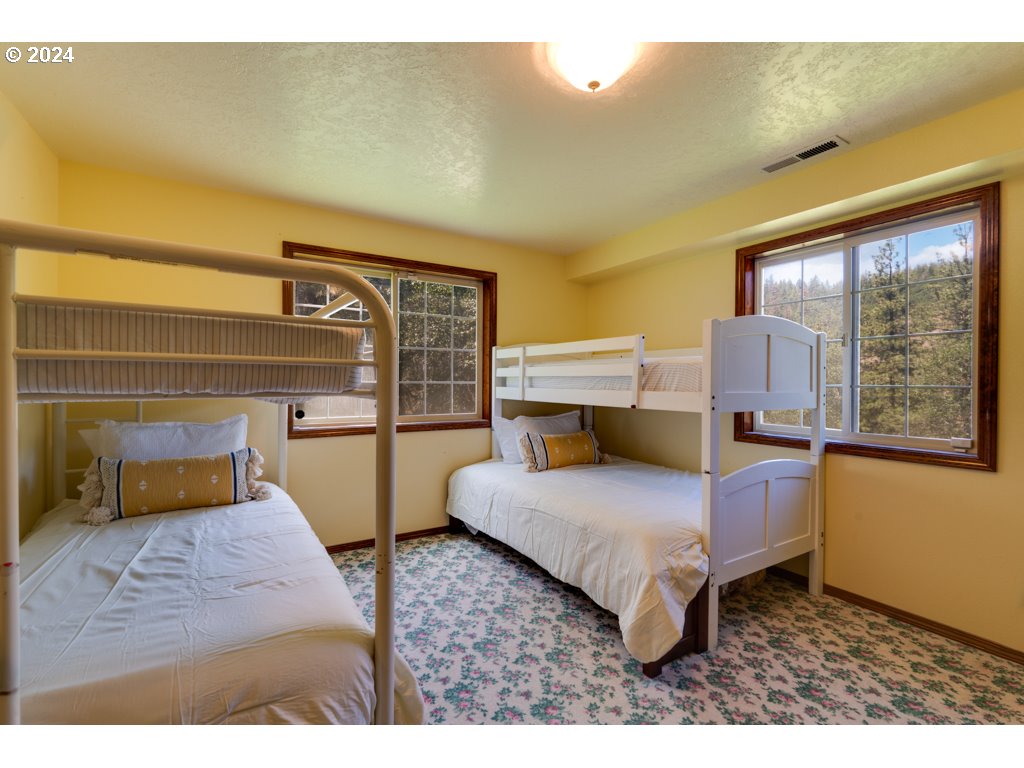 304 TOAD RD