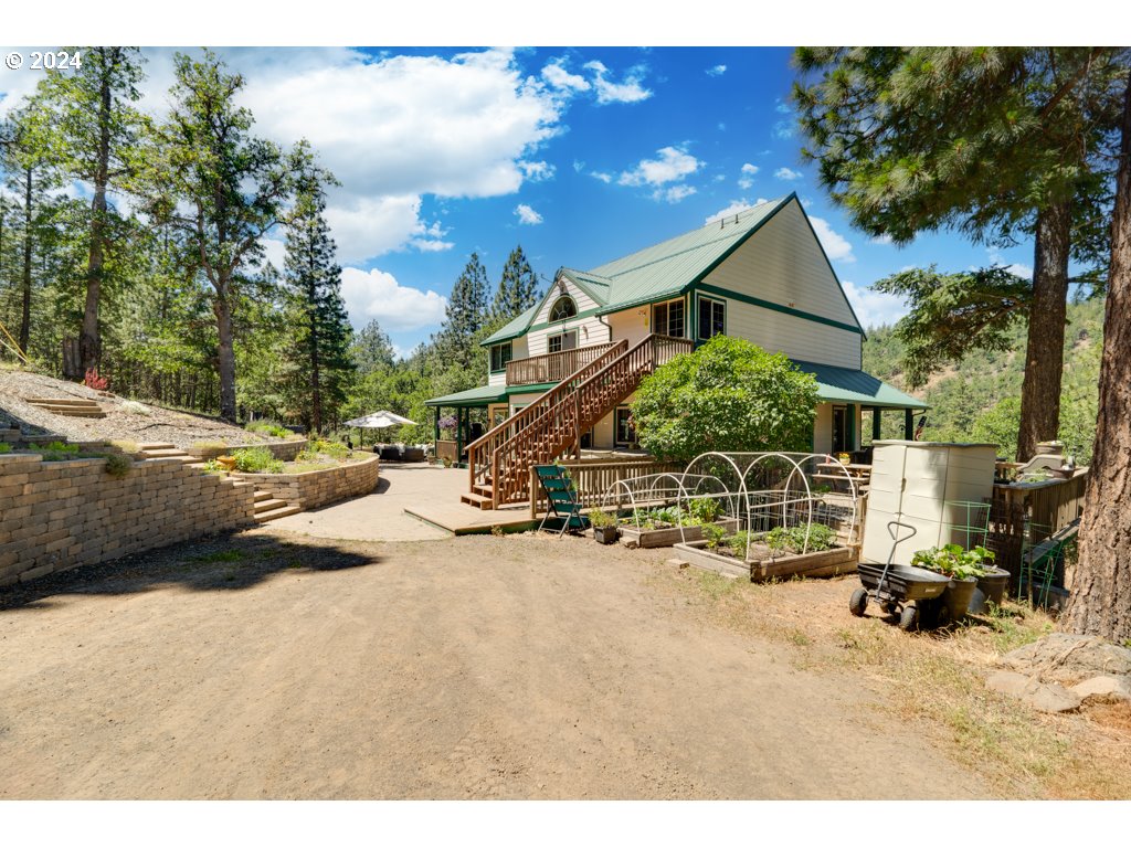 304 TOAD RD