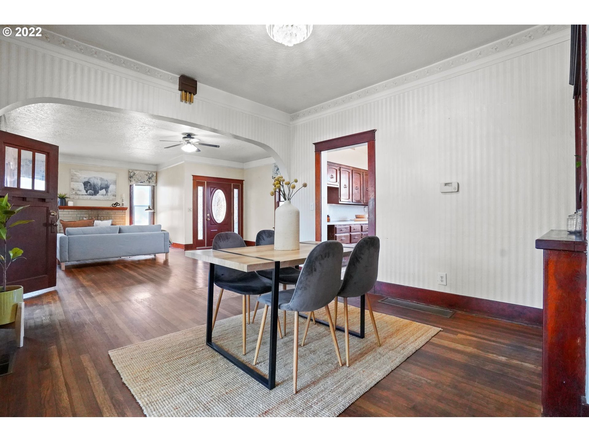 2225 W 10TH ST