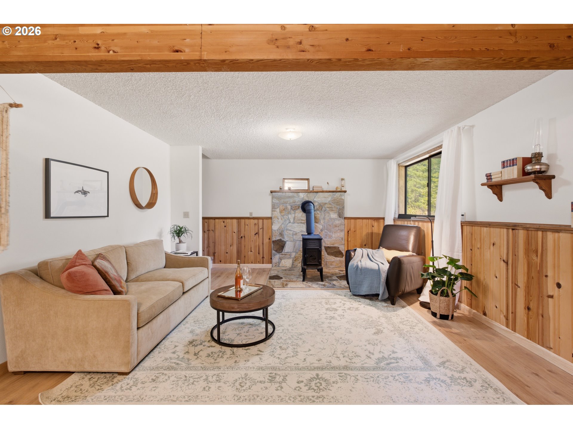 81 Lava RD