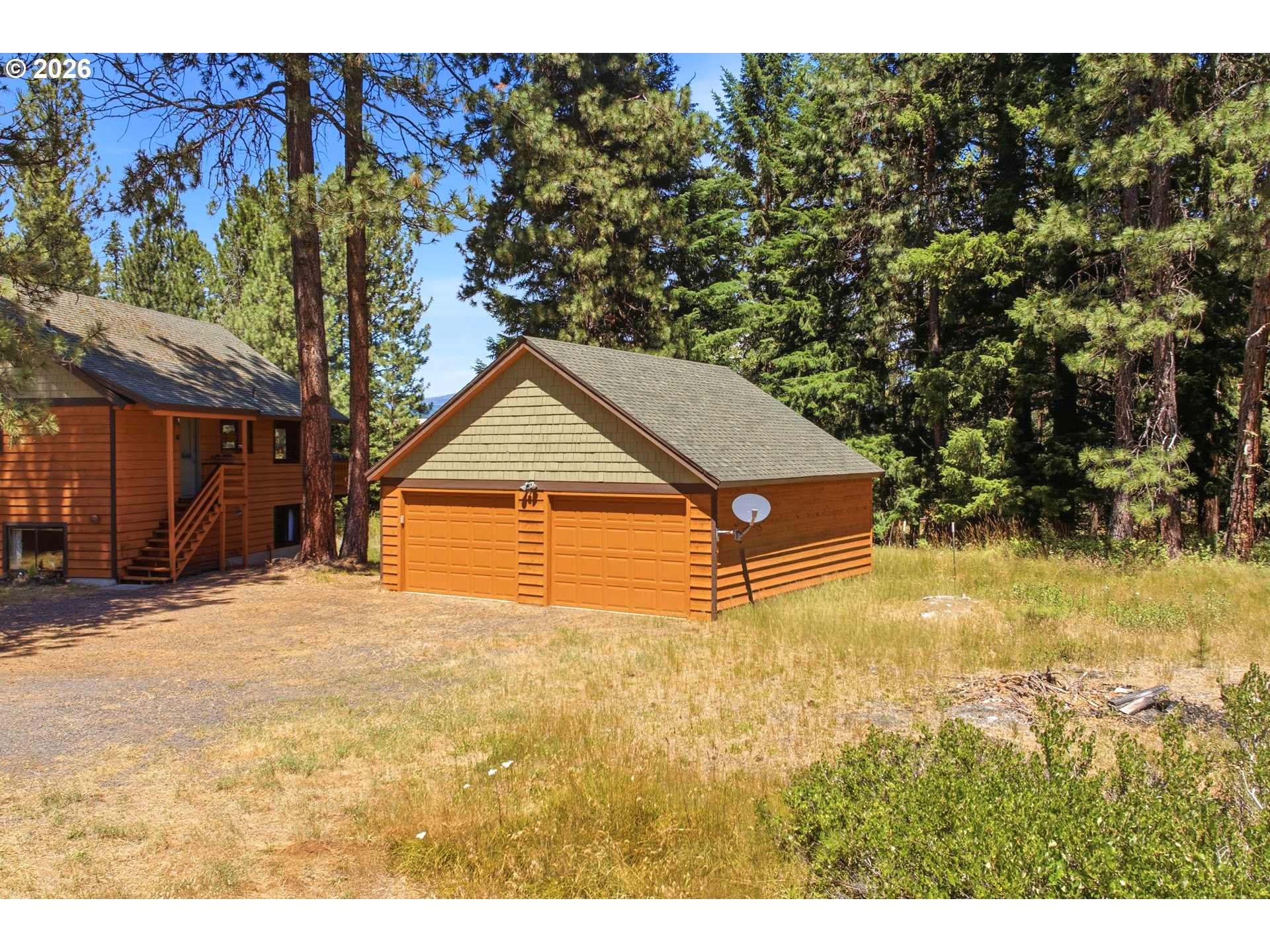 81 Lava RD