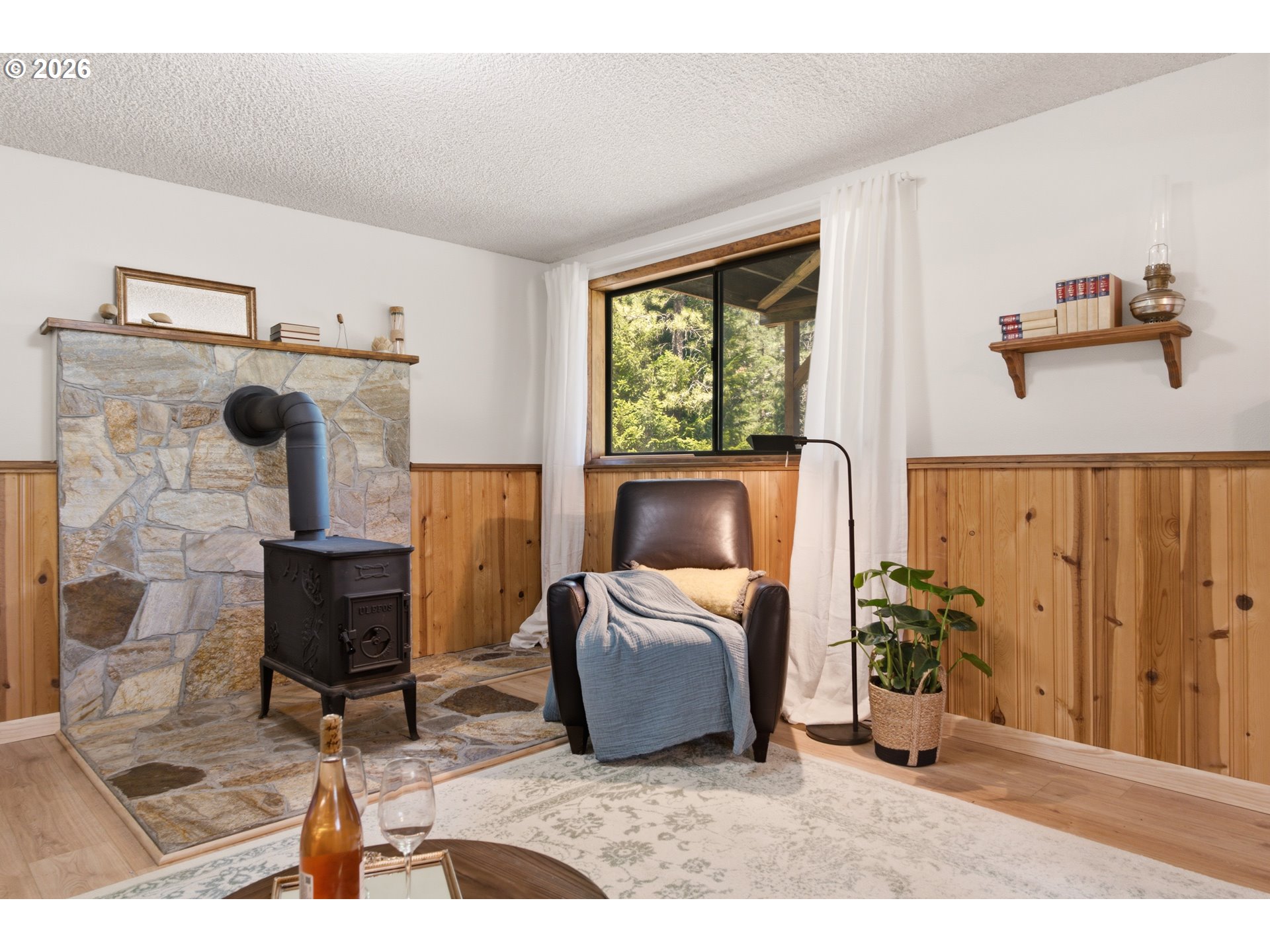 81 Lava RD