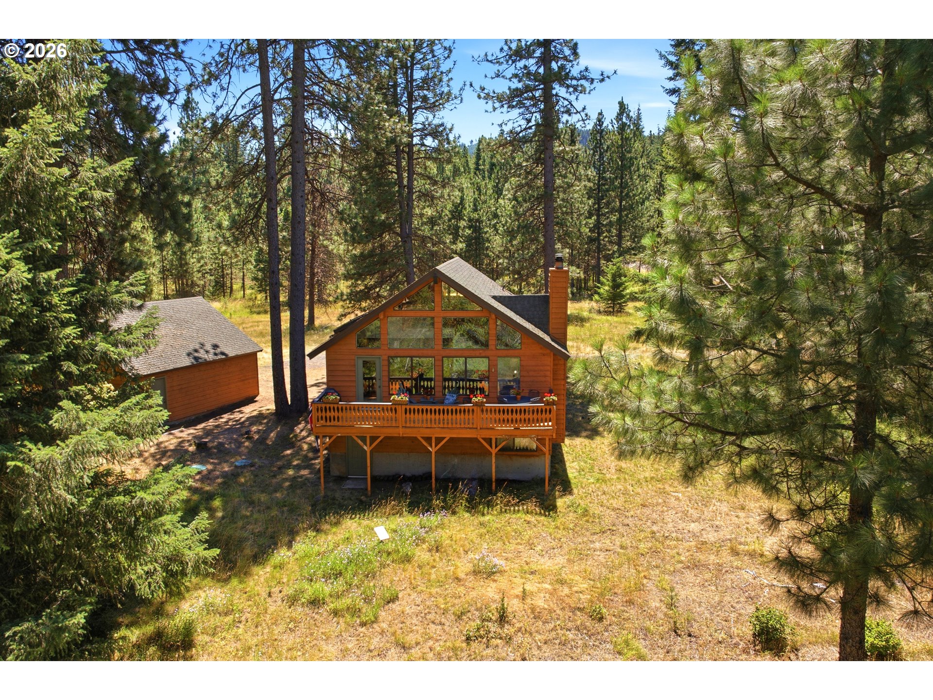 81 Lava RD