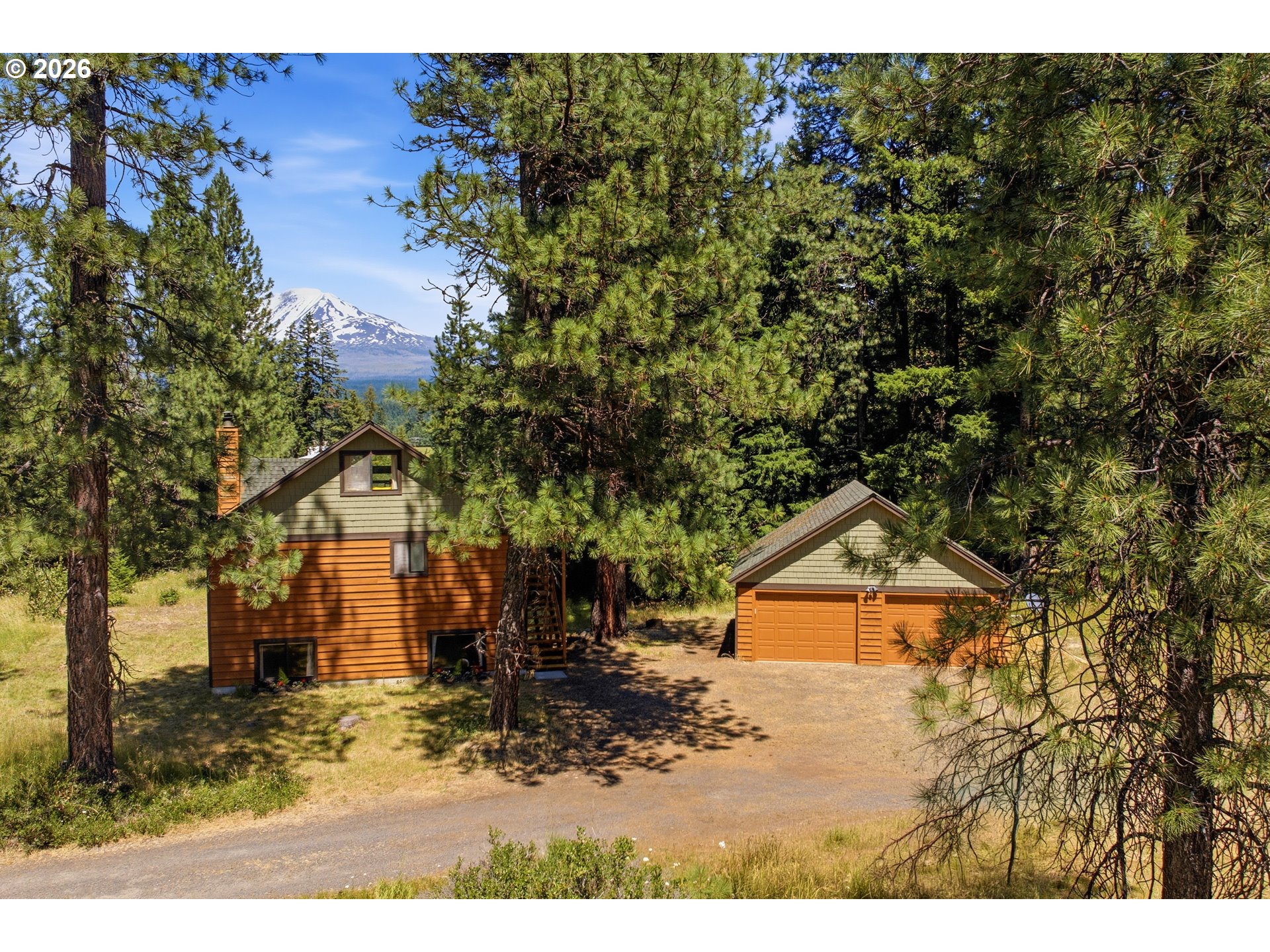 81 Lava RD