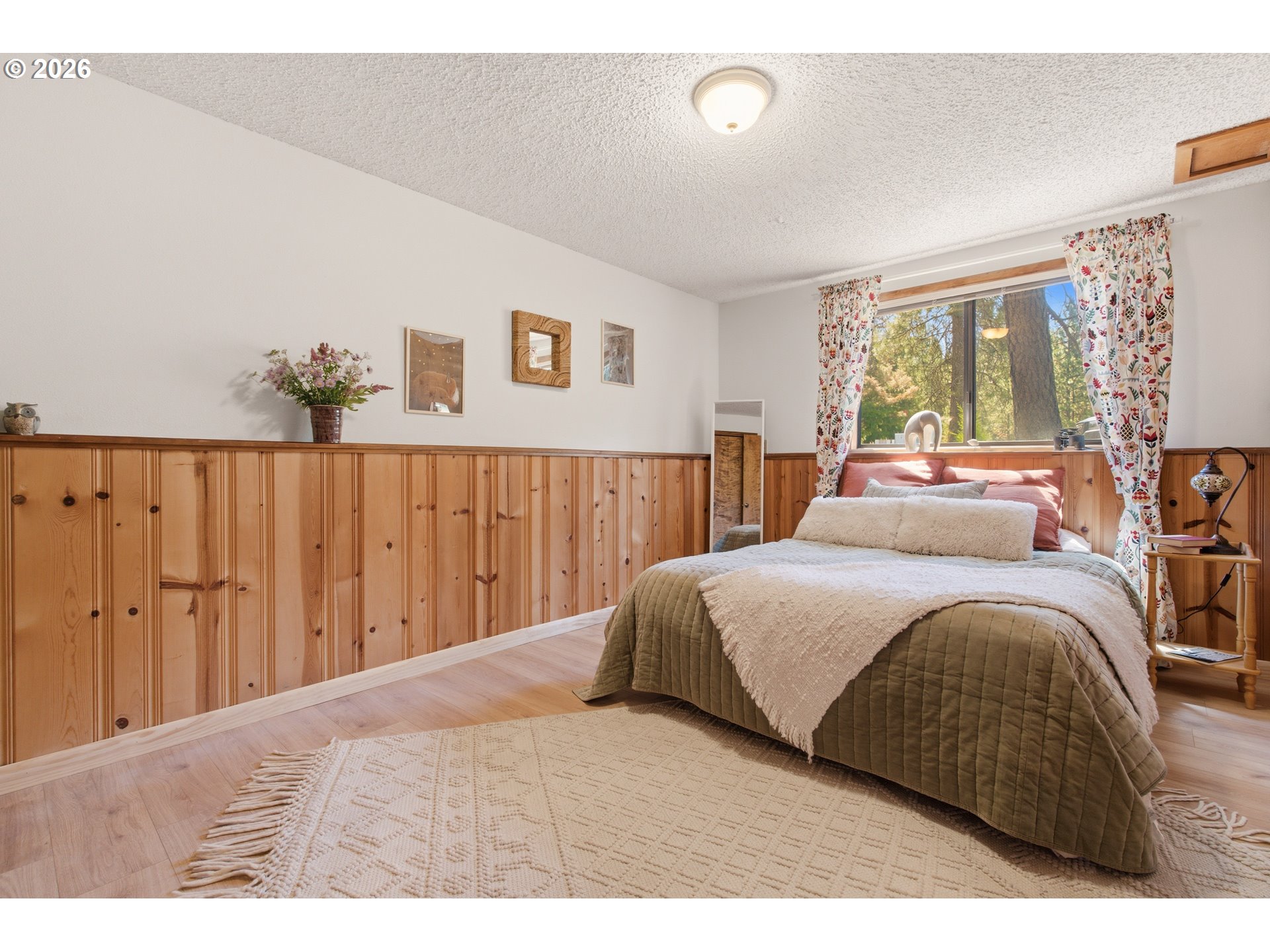 81 Lava RD