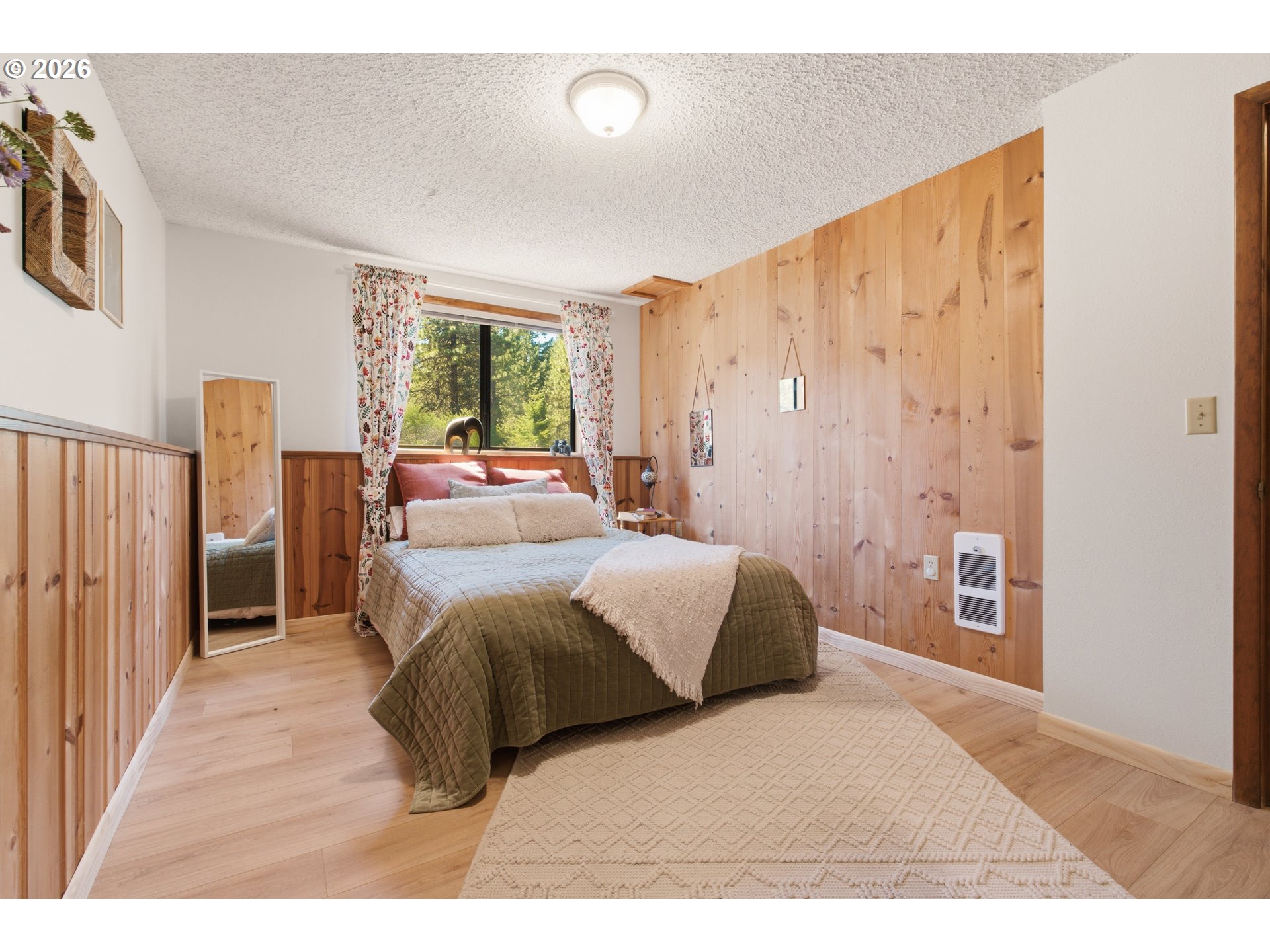 81 Lava RD