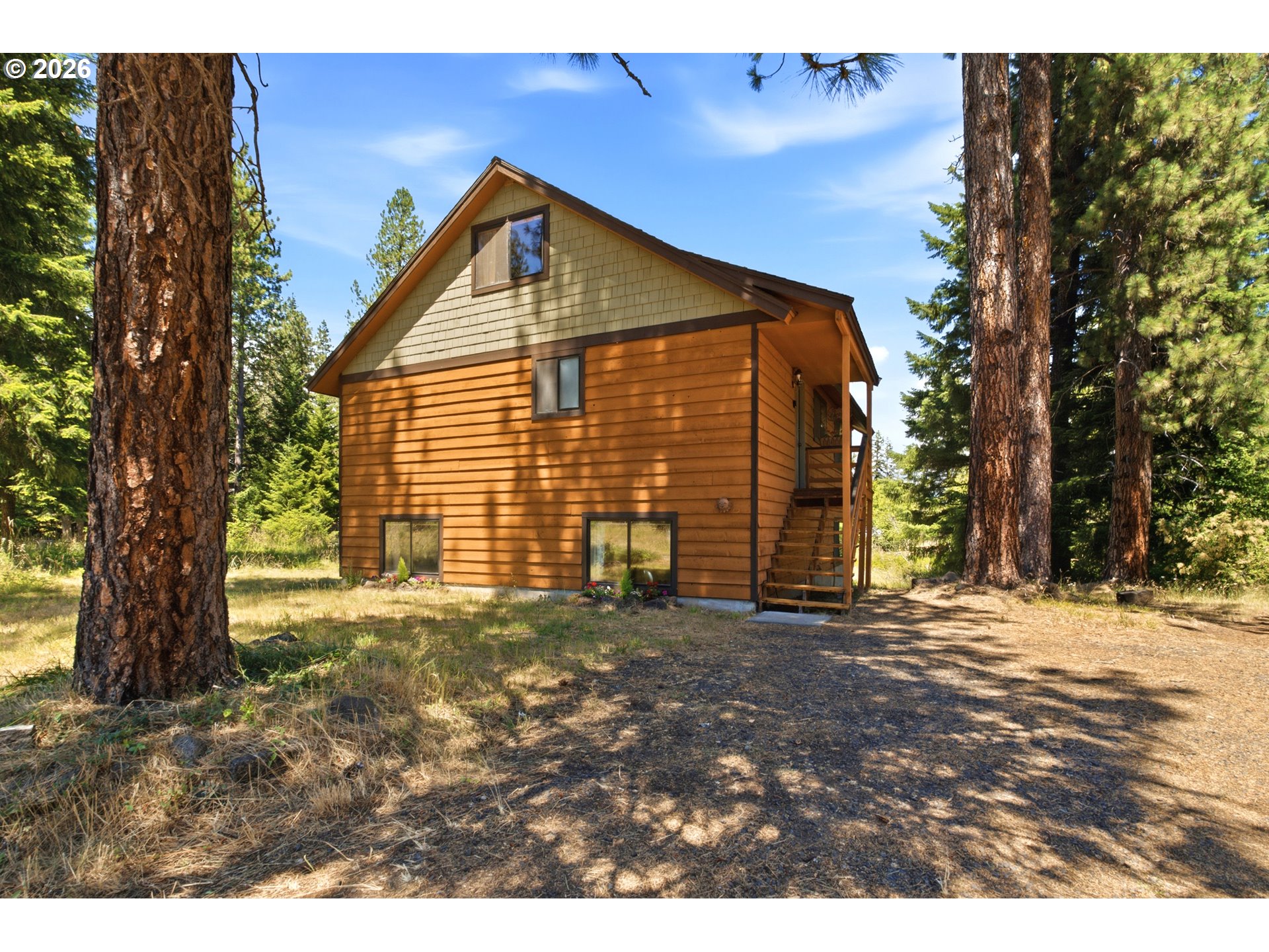 81 Lava RD