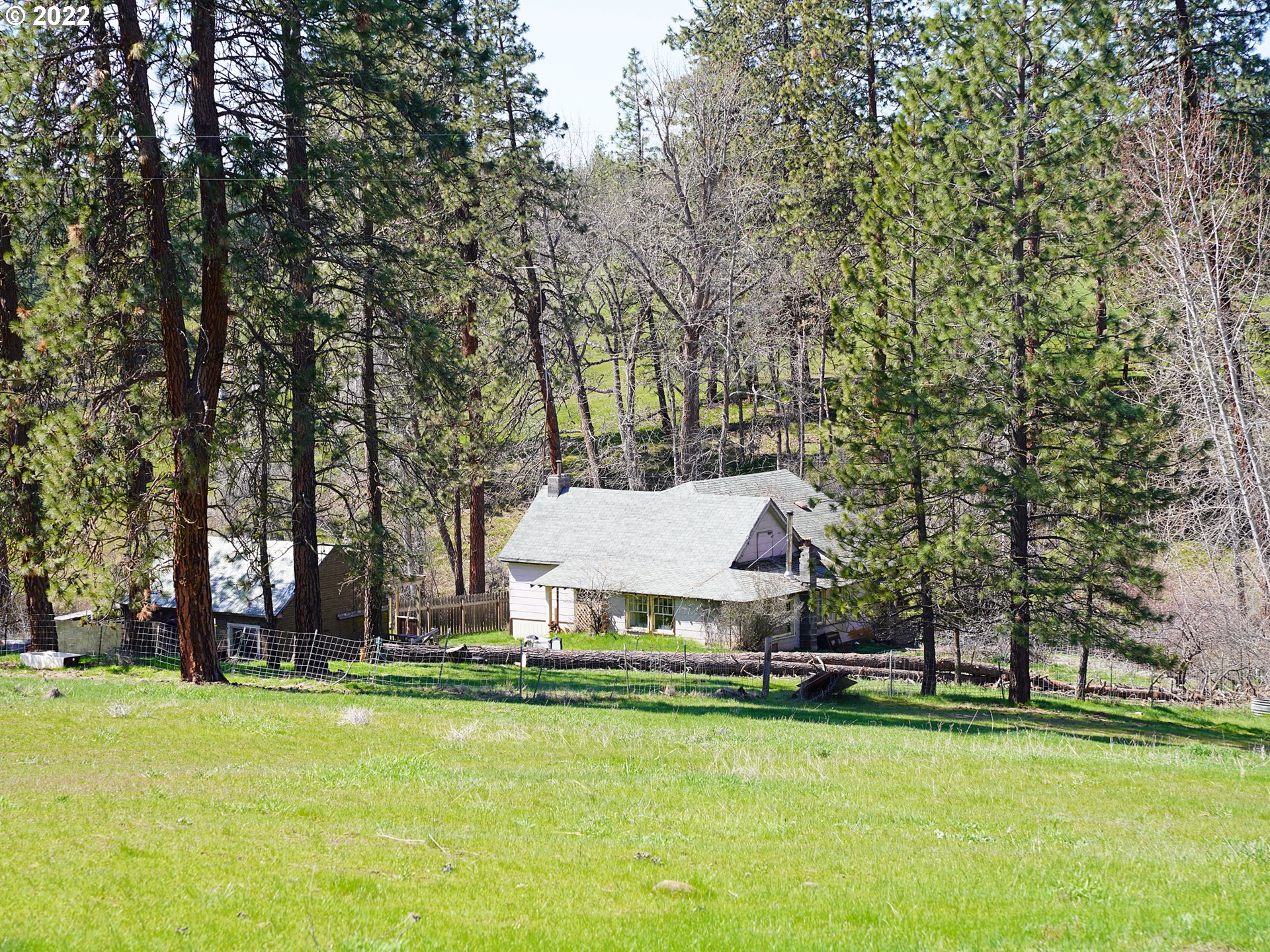932 ZIELINSKI RD