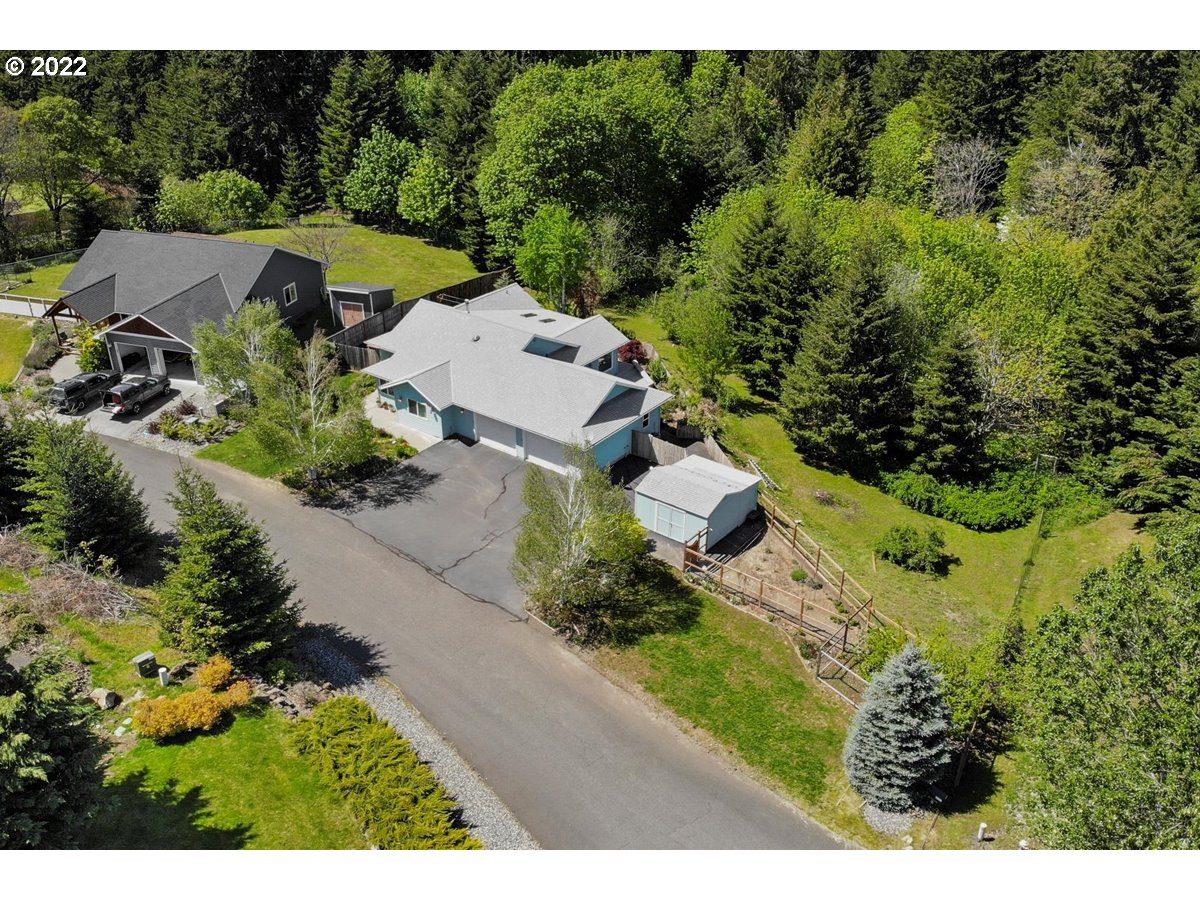 19 WALLACE DR