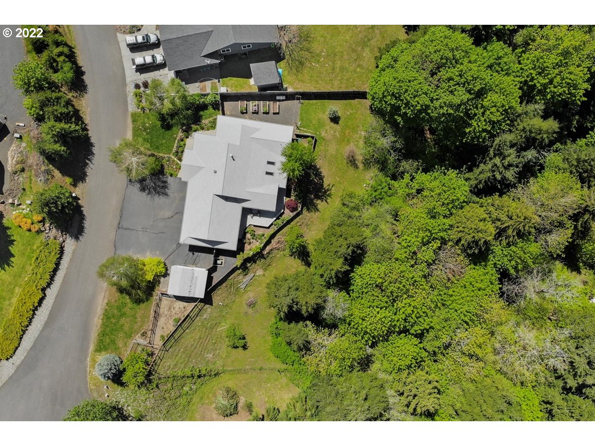 19 WALLACE DR