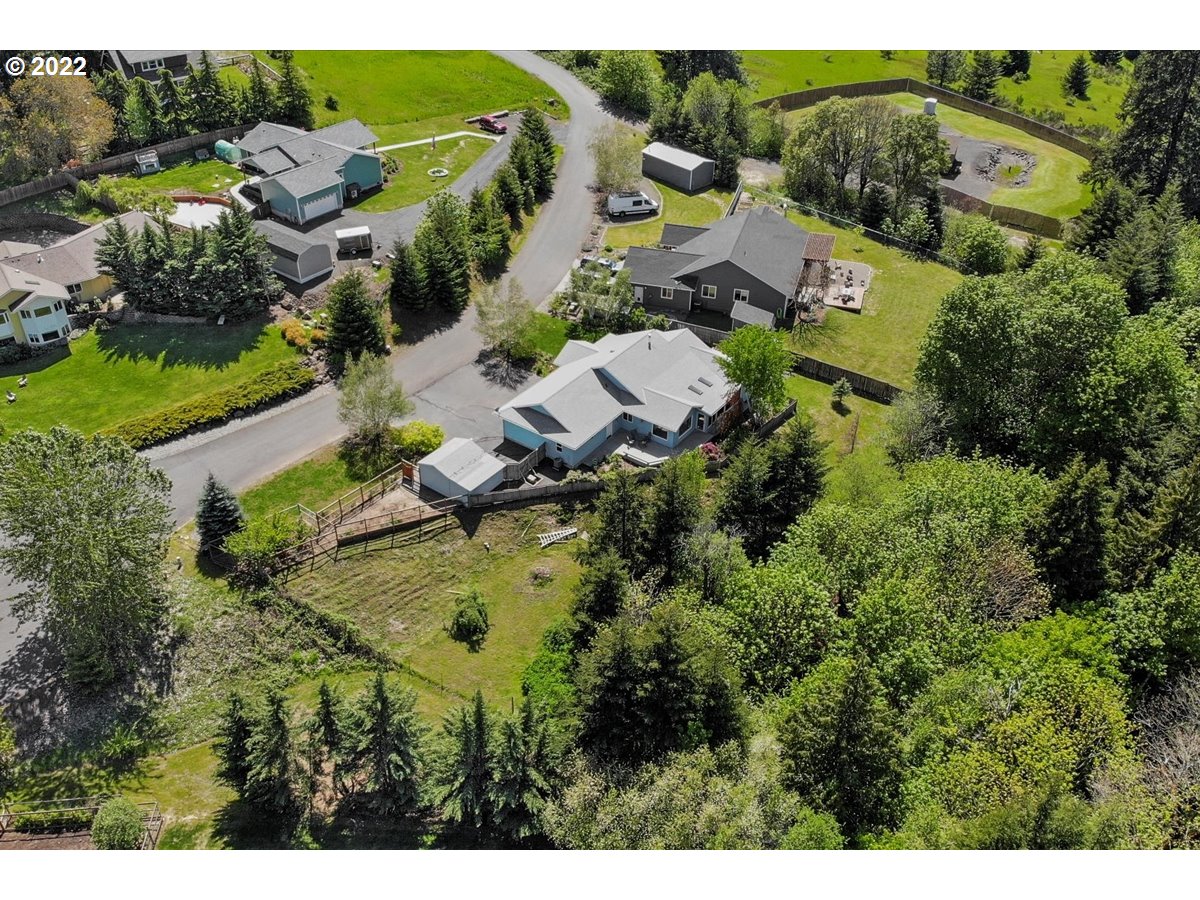 19 WALLACE DR