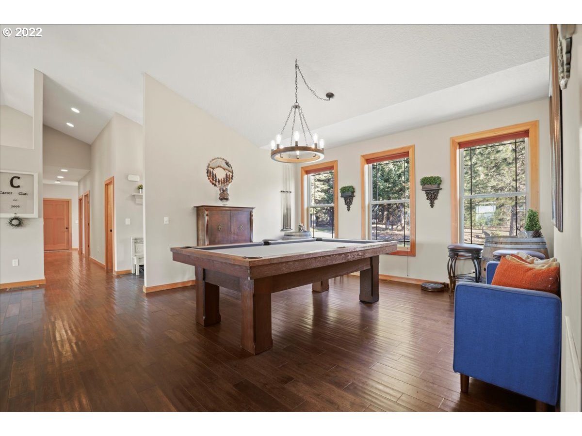 50 RIDGEVIEW RD