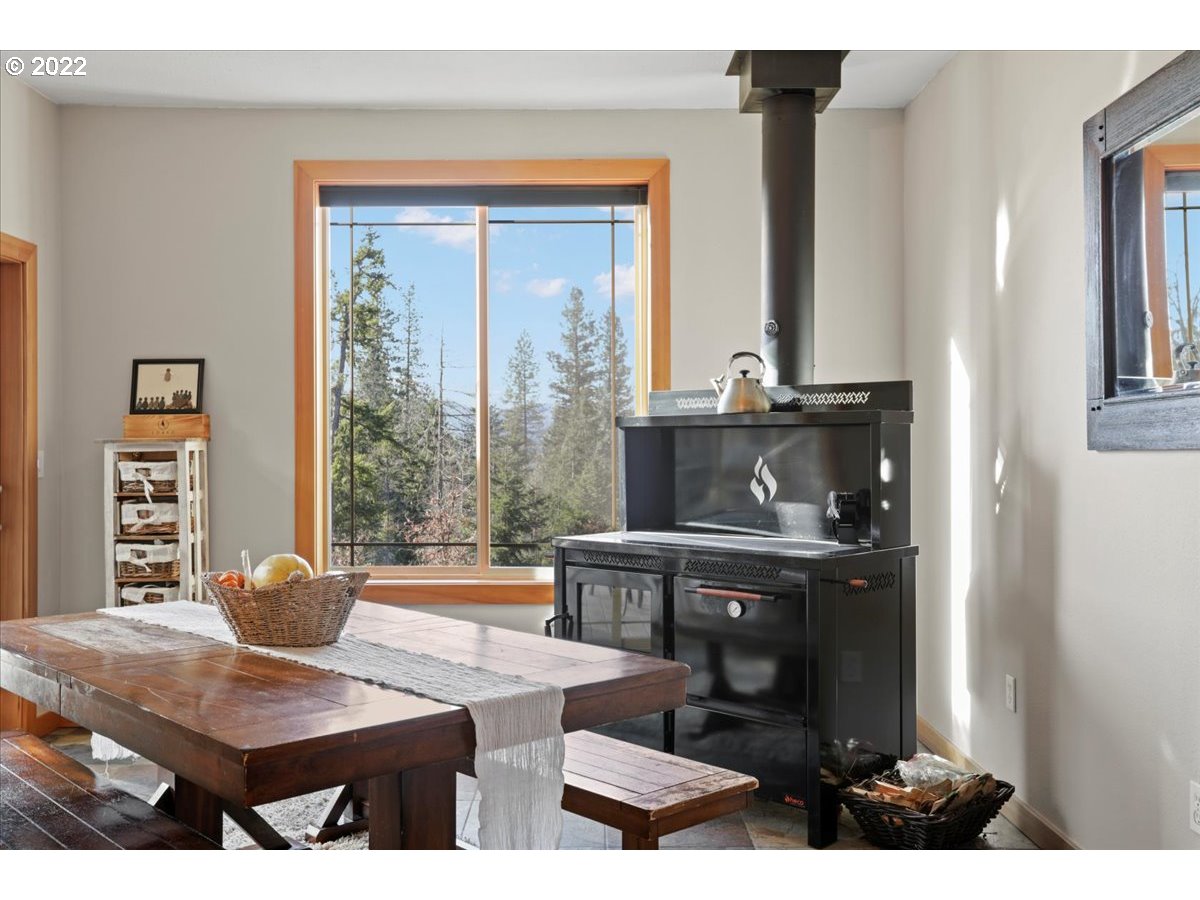 50 RIDGEVIEW RD