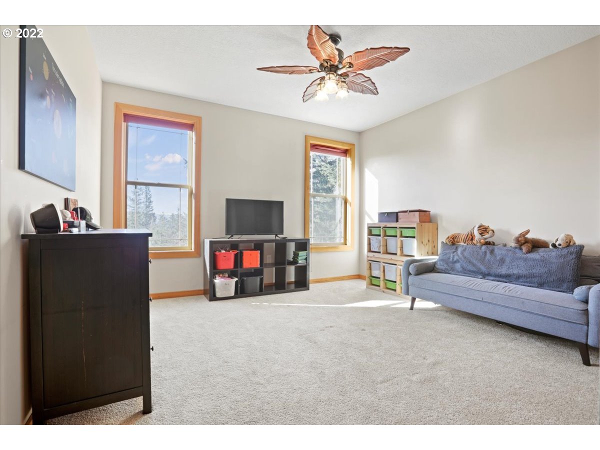 50 RIDGEVIEW RD