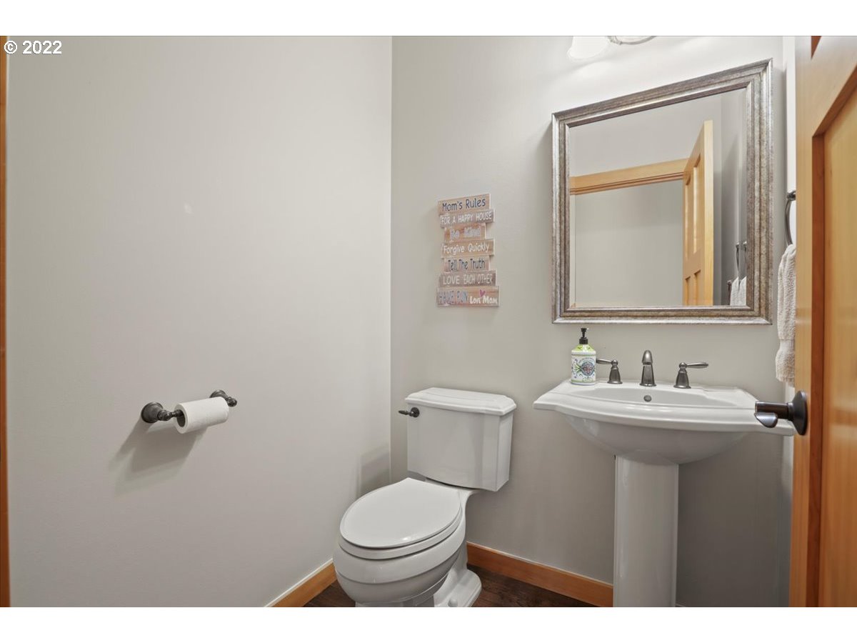 50 RIDGEVIEW RD