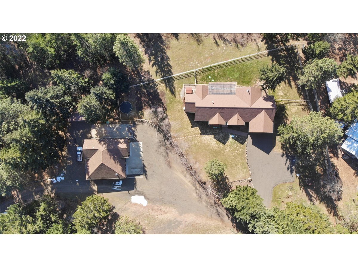 50 RIDGEVIEW RD