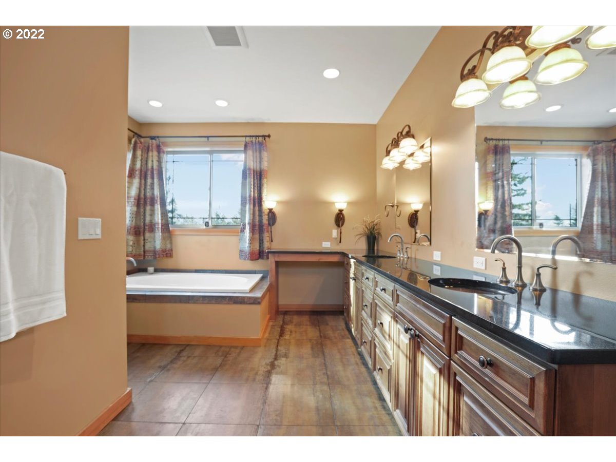 50 RIDGEVIEW RD