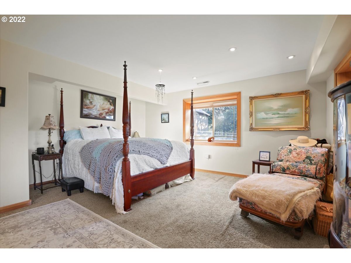 50 RIDGEVIEW RD