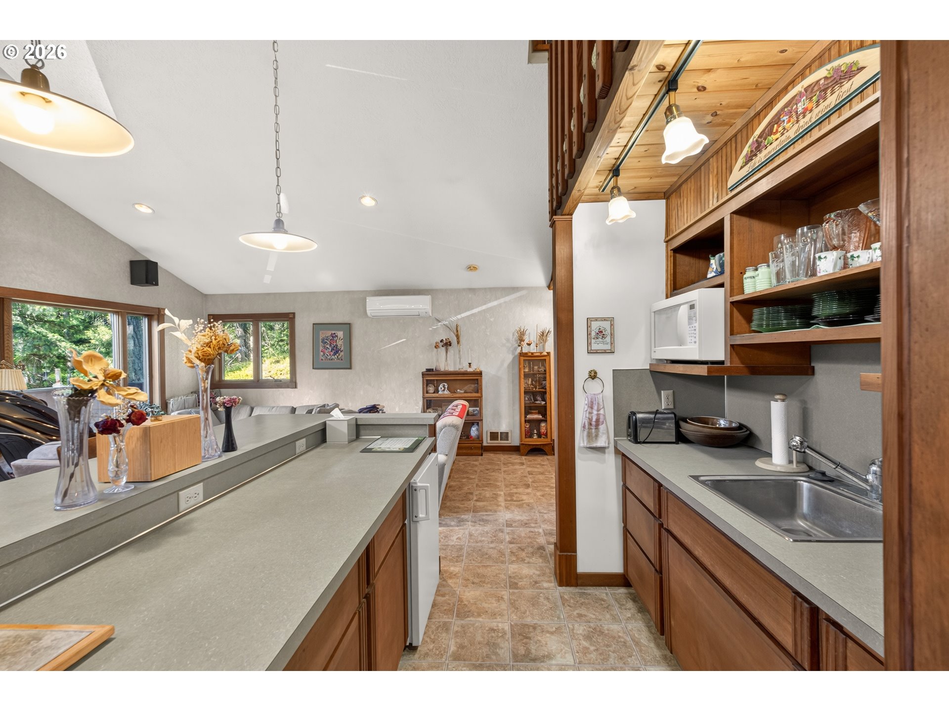 41 PRIVATE LAKE RD