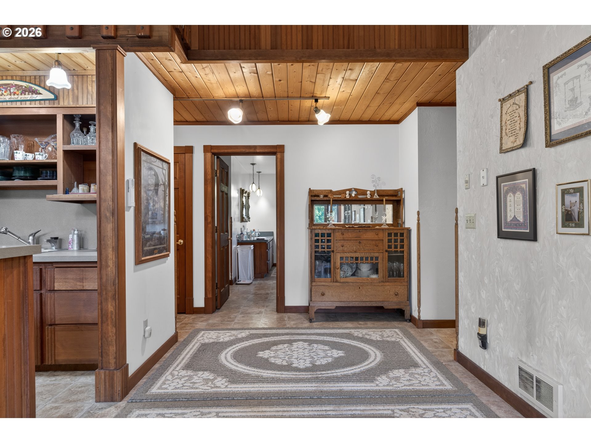 41 PRIVATE LAKE RD