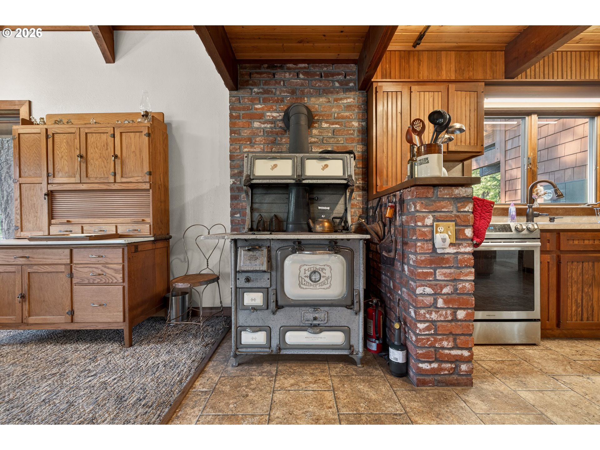 41 PRIVATE LAKE RD
