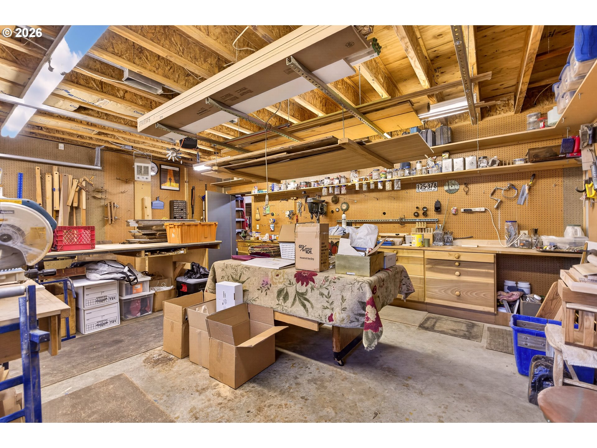 41 PRIVATE LAKE RD
