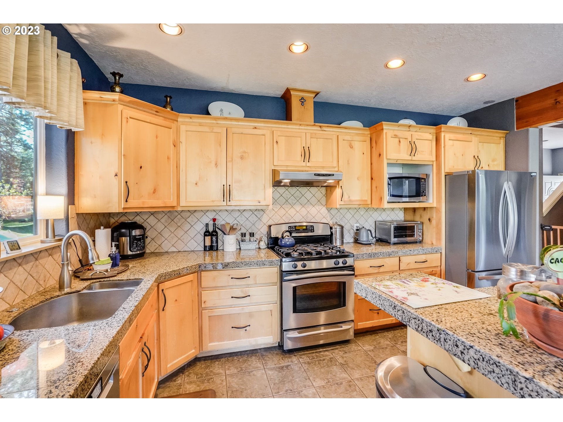 20 BRYANS RD