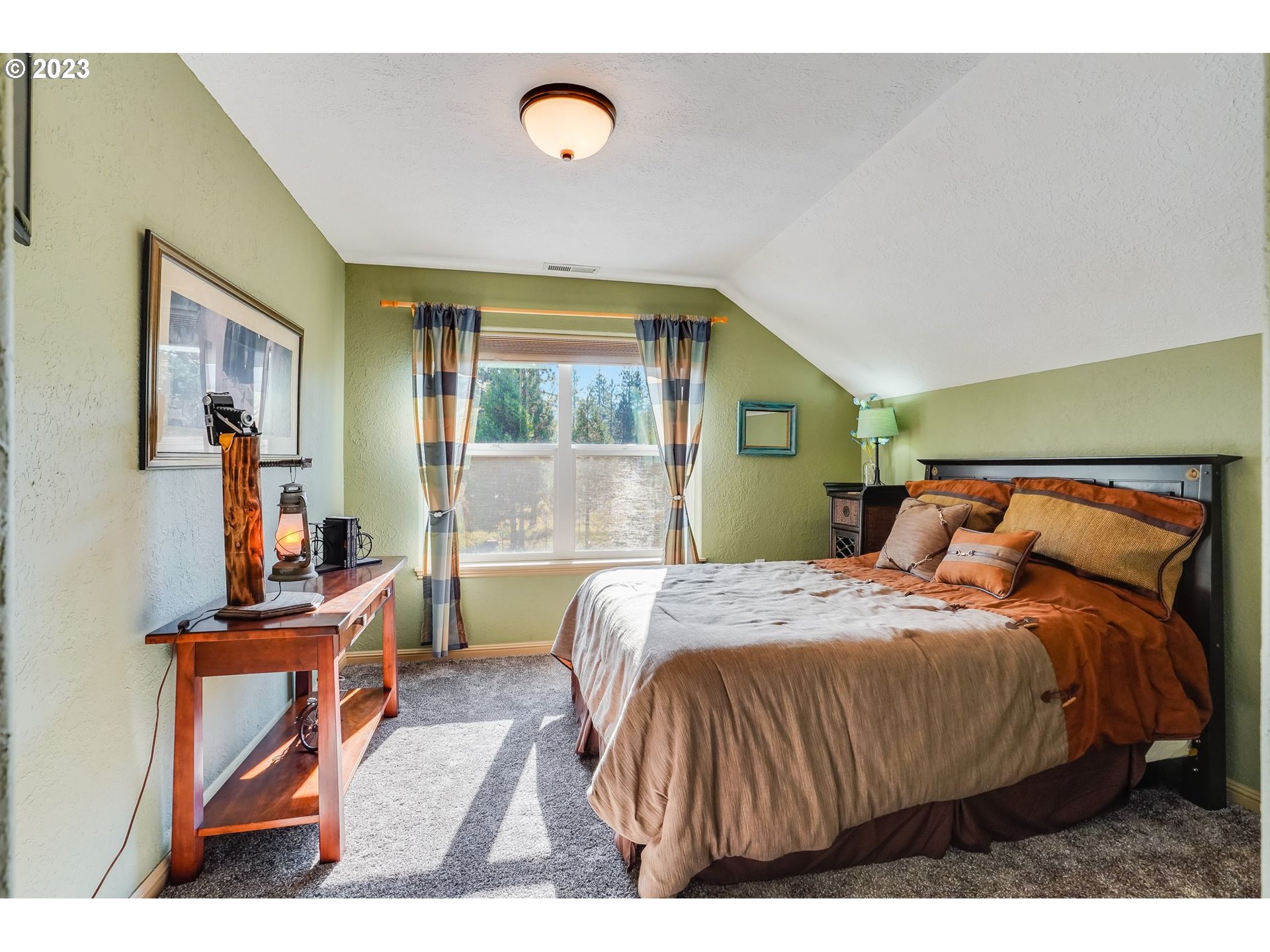 20 BRYANS RD