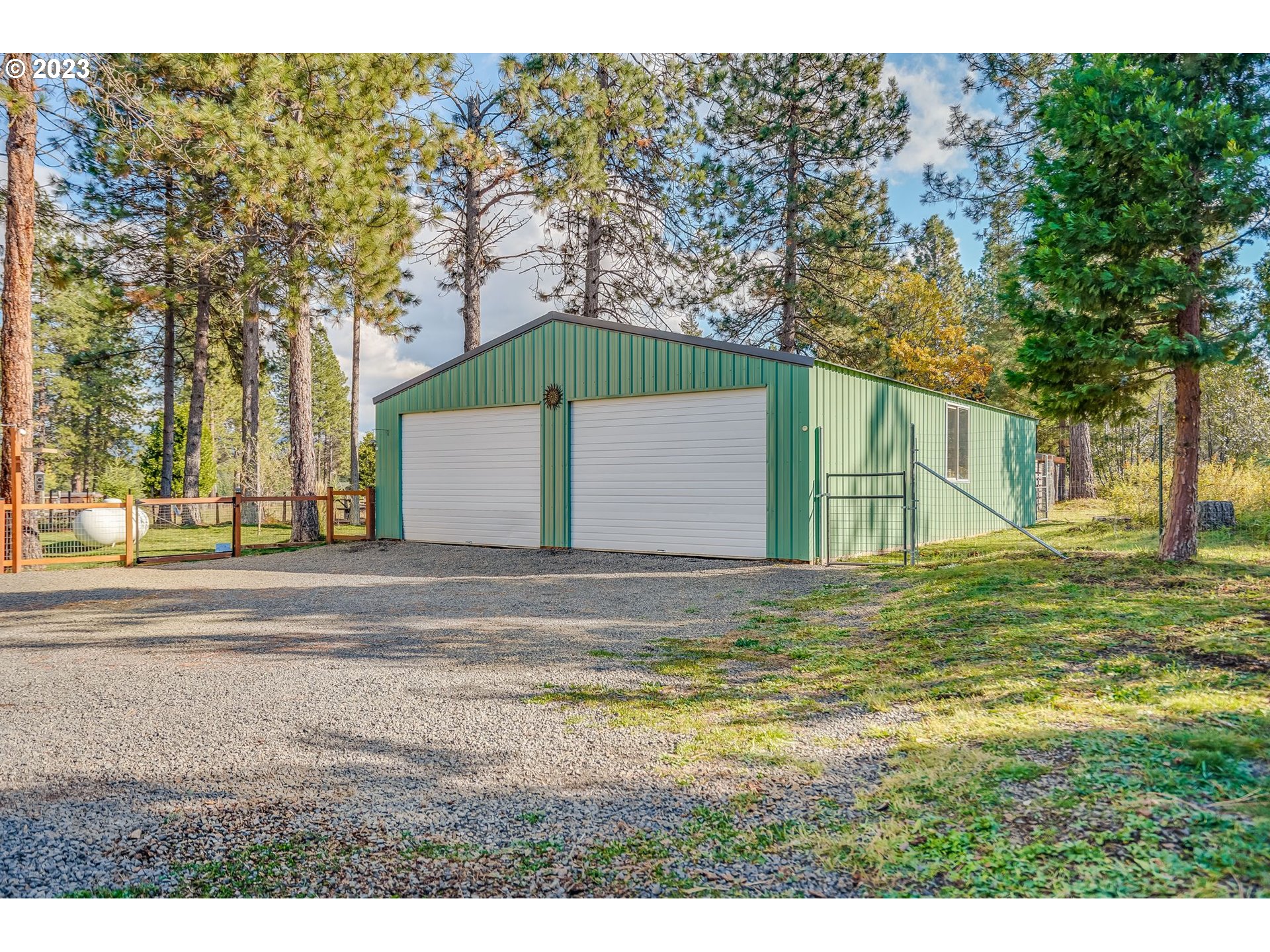 20 BRYANS RD