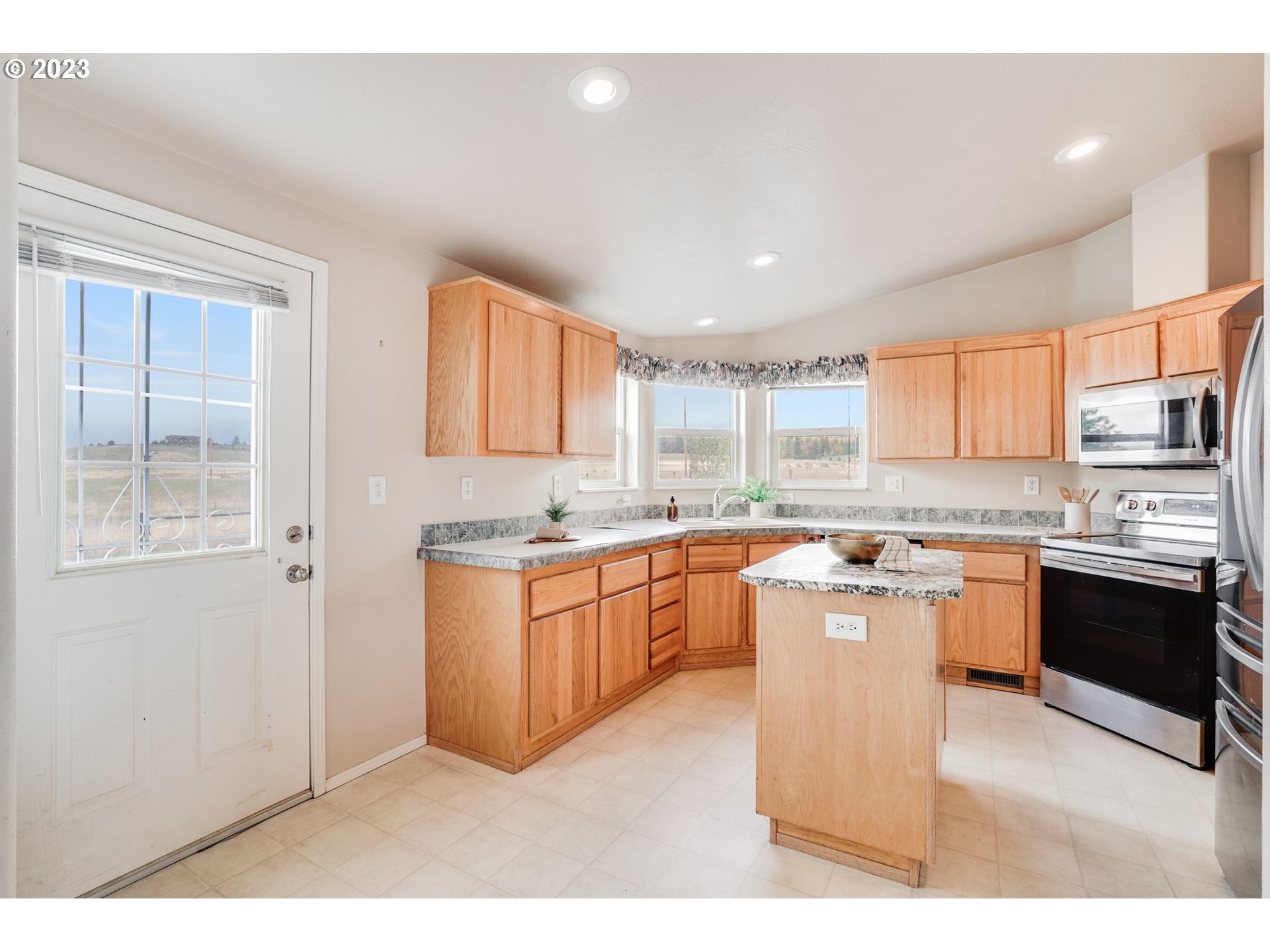 86 TUCKER HILL RD