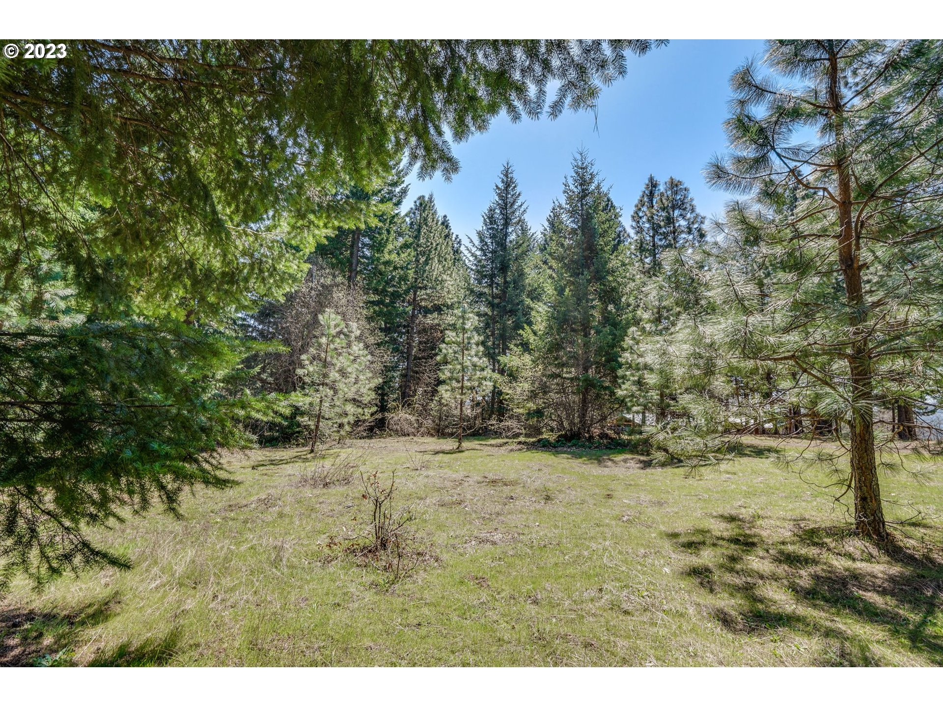 45 Ridgeview RD