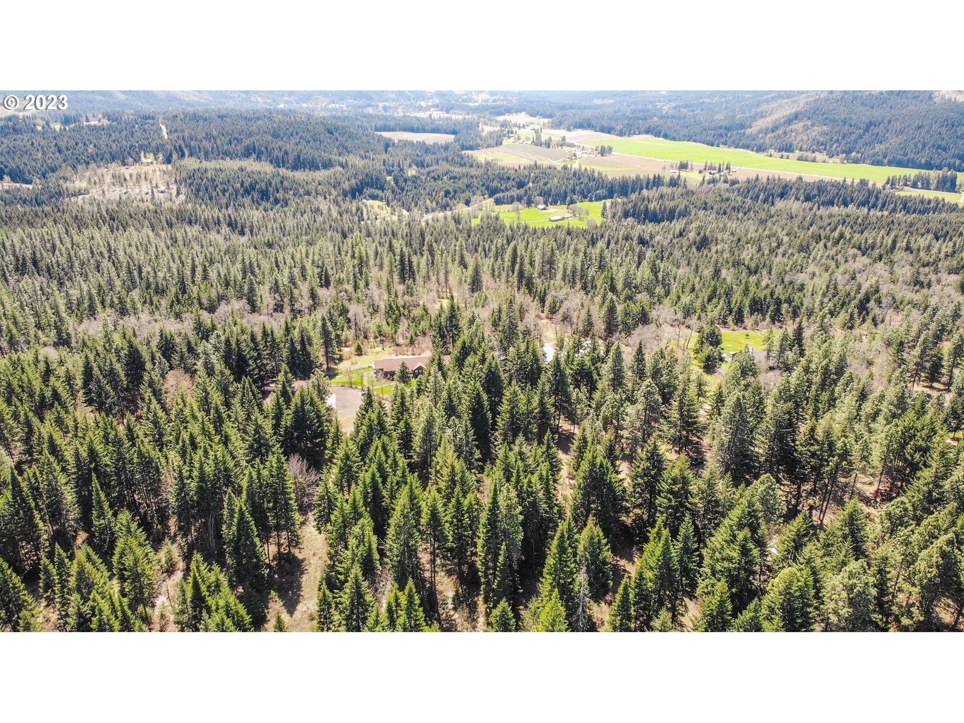 45 Ridgeview RD
