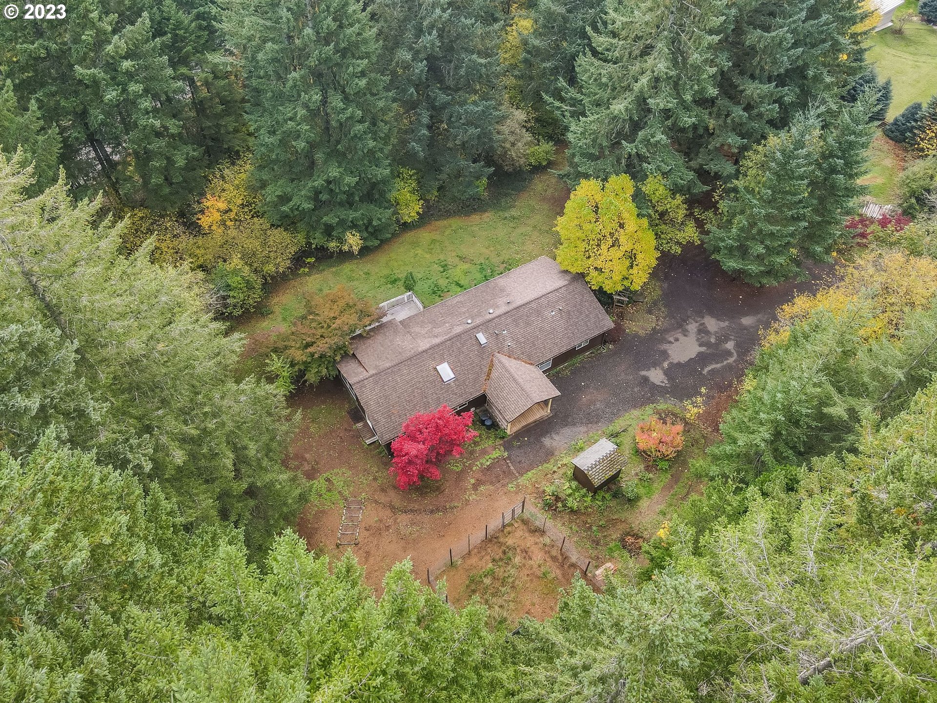 2242 LOOP RD