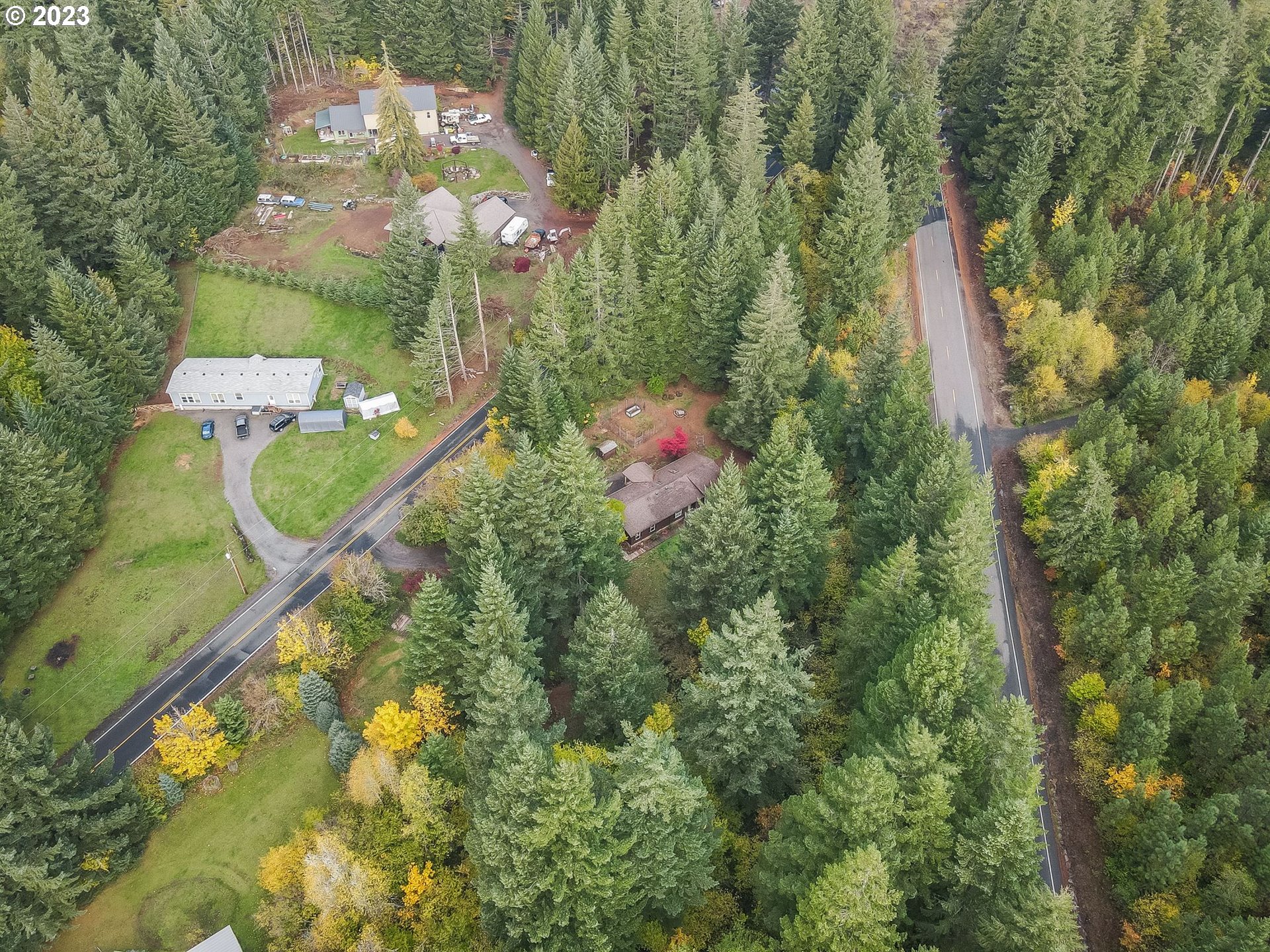 2242 LOOP RD