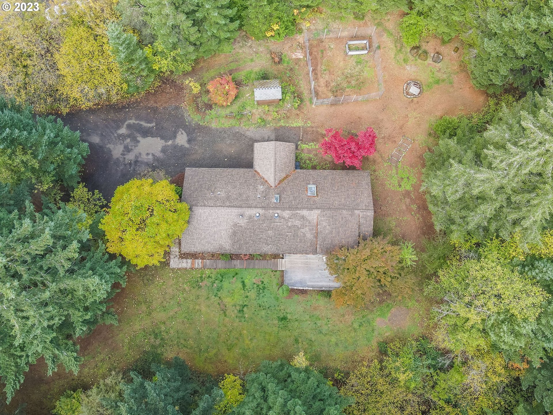 2242 LOOP RD