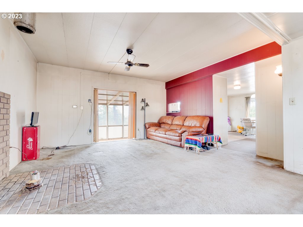 365 JOHNSON RD