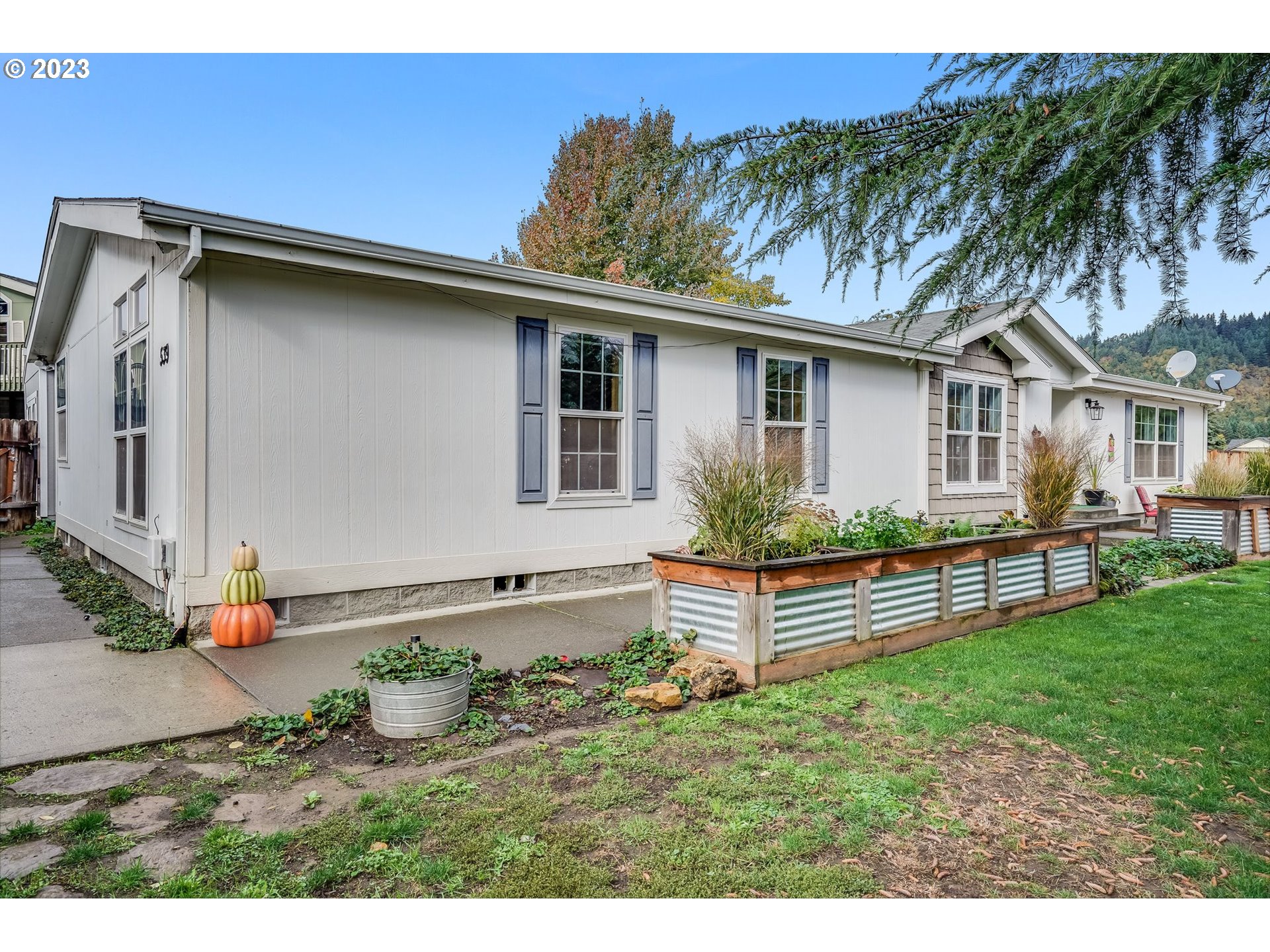 539 COCHRAN LN