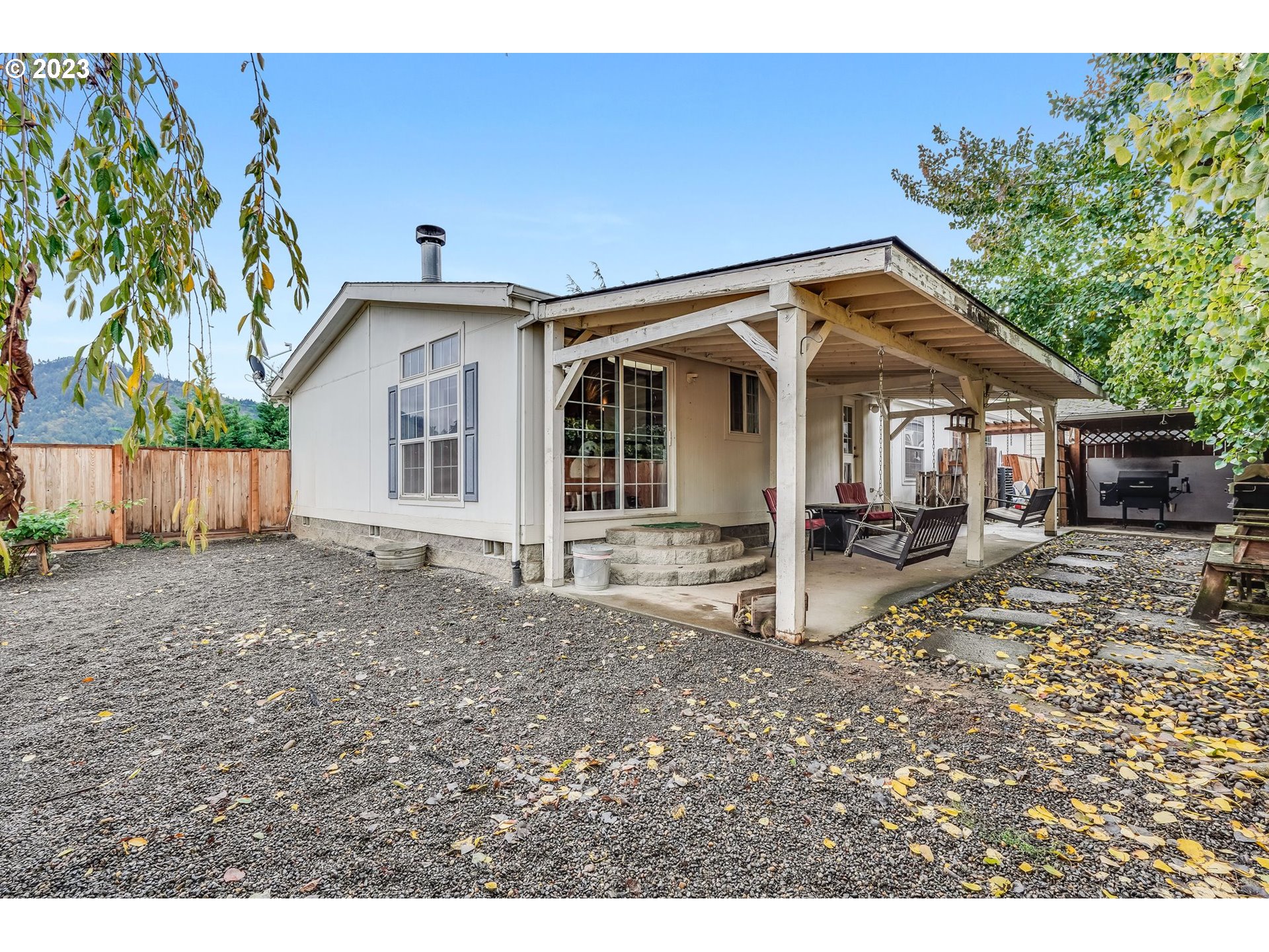 539 COCHRAN LN
