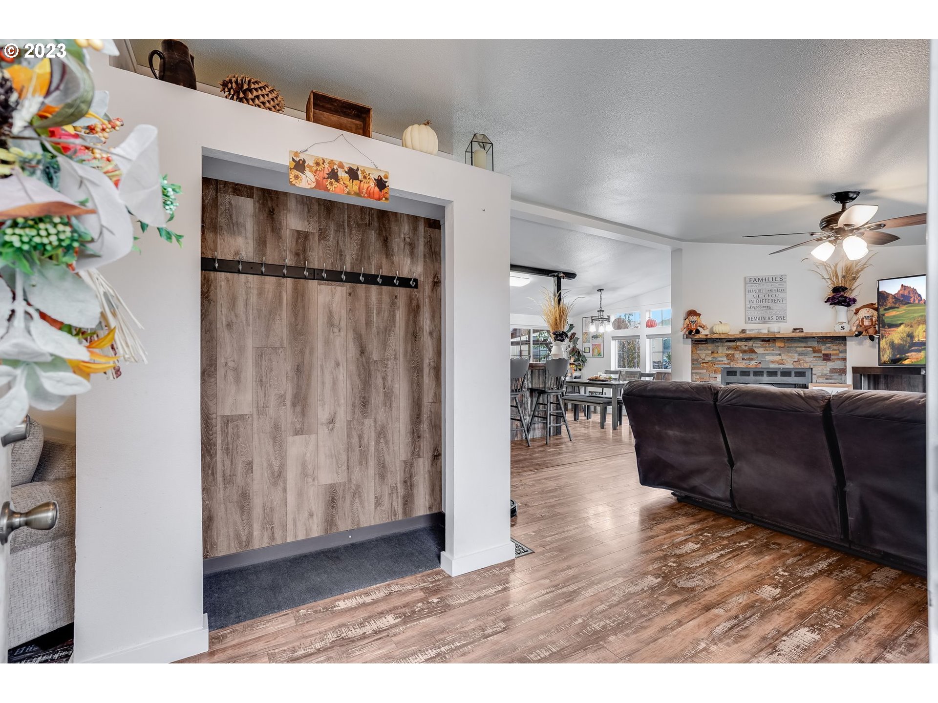 539 COCHRAN LN