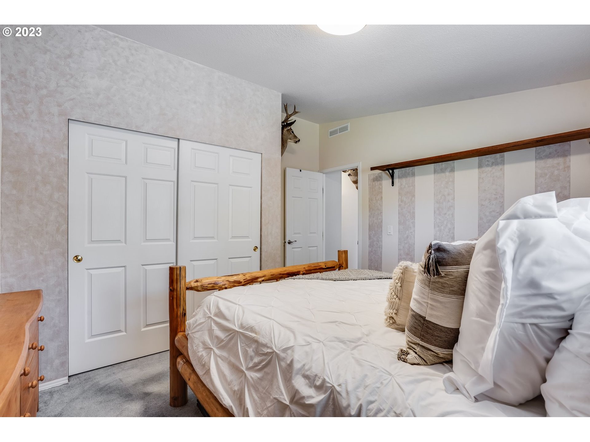 6 FAIRWAY DR